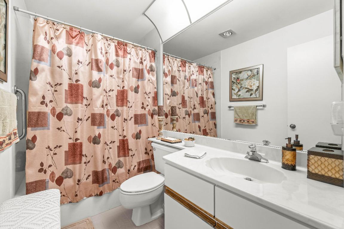 5087 Oak Hill Lane 321