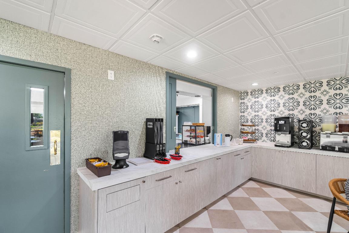 5087 Oak Hill Lane 321