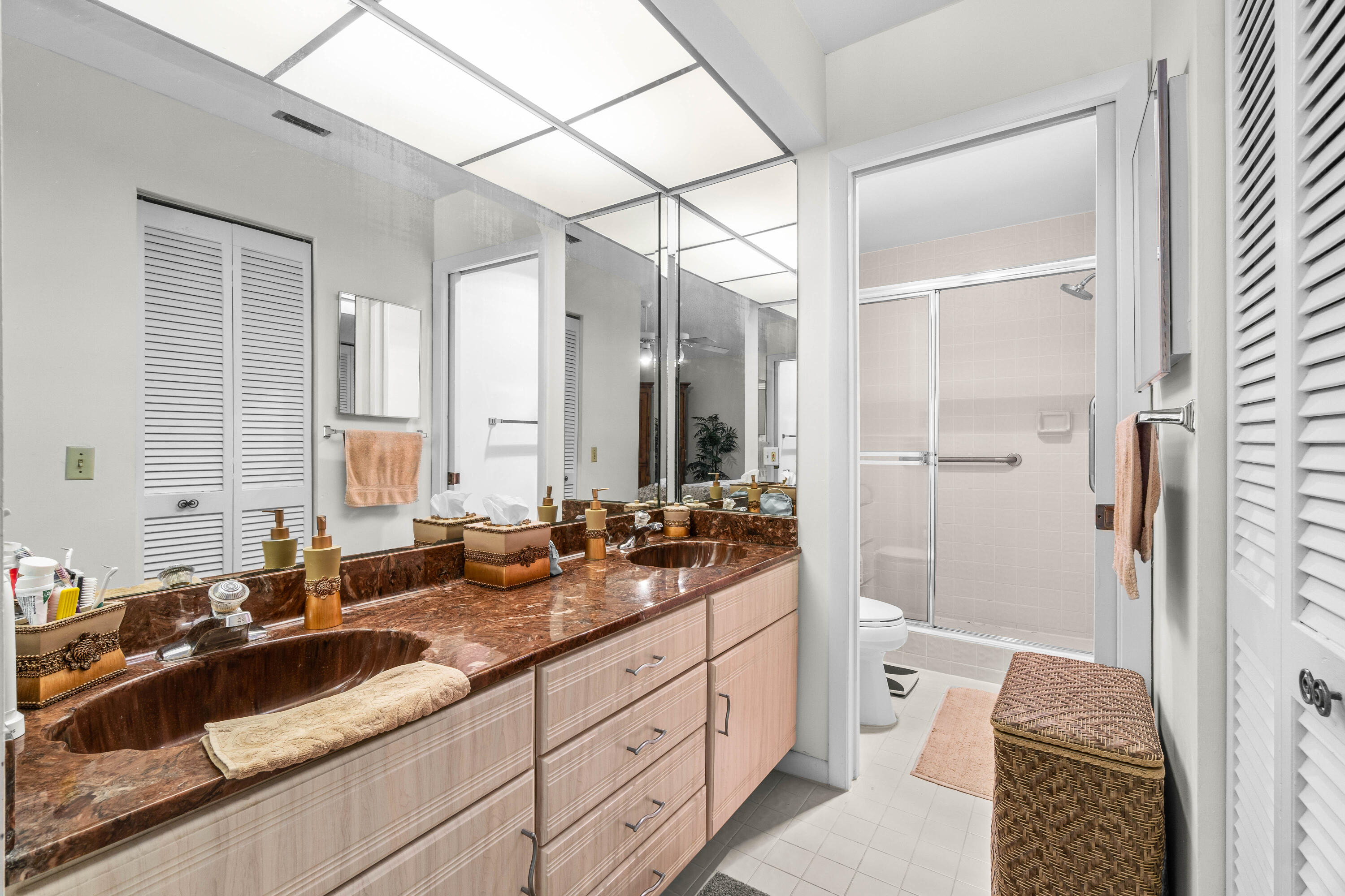 5087 Oak Hill Lane 321