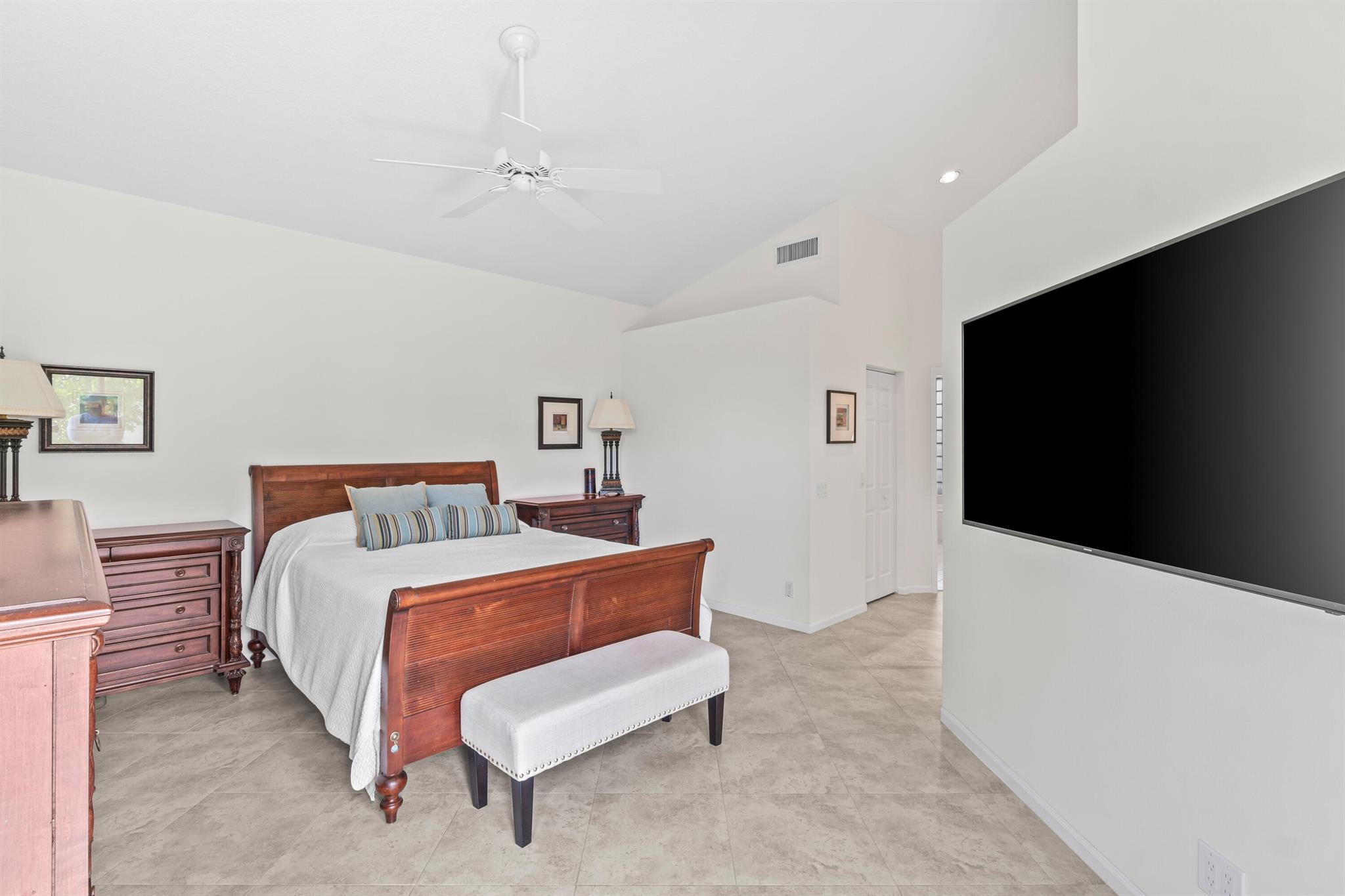 10194 N Lexington Circle