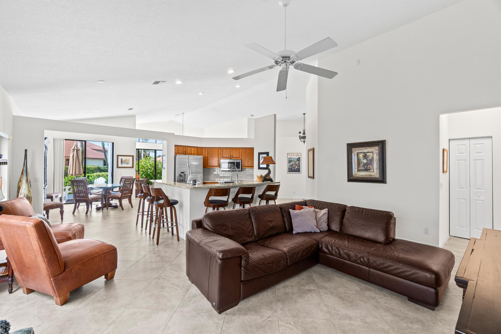 10194 N Lexington Circle