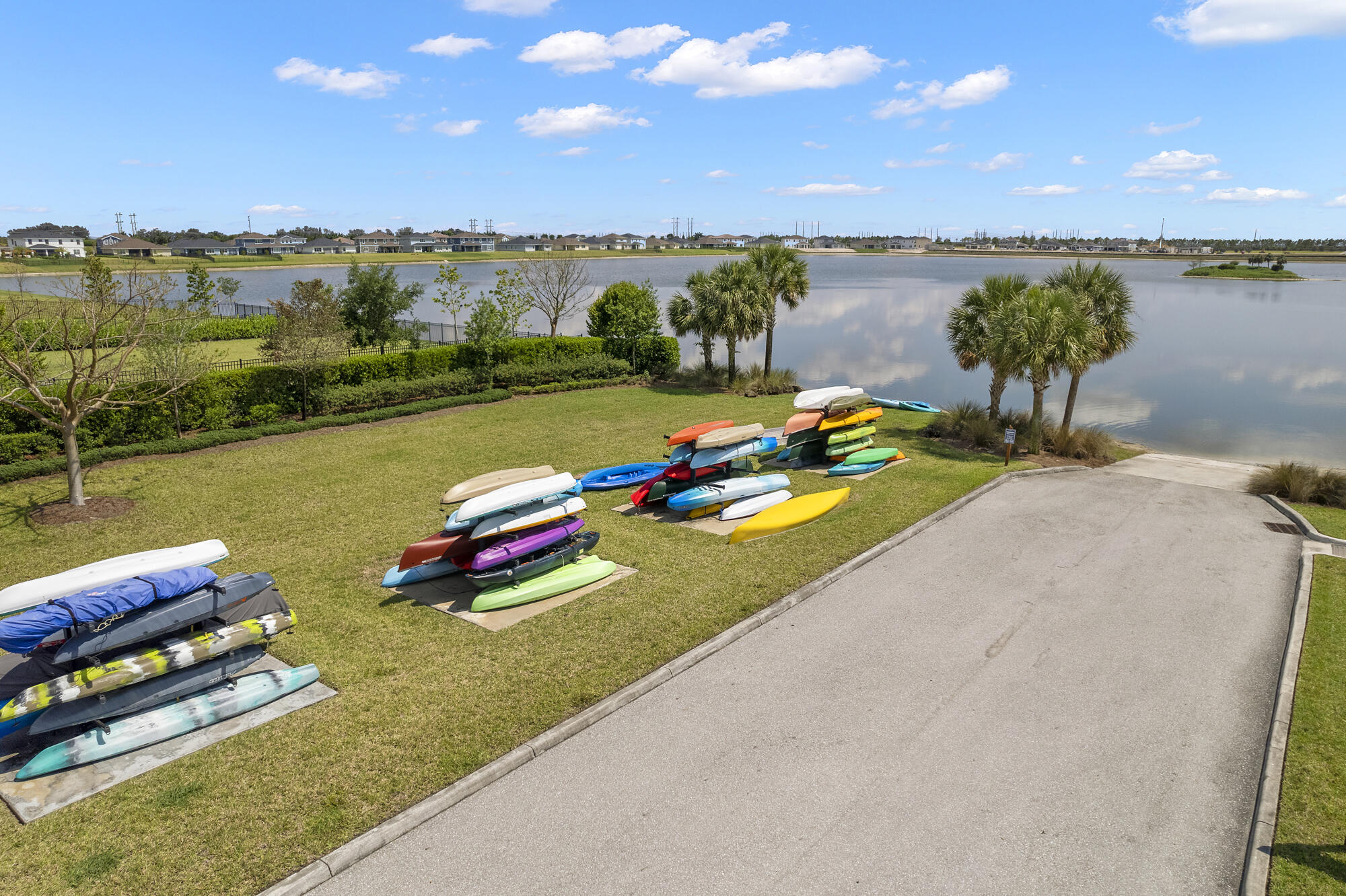 19486 Broad Shore Walk