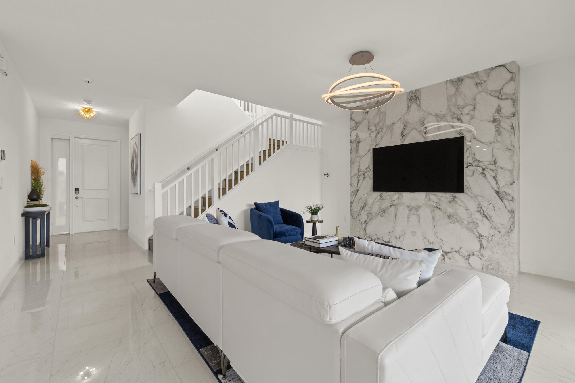 19486 Broad Shore Walk