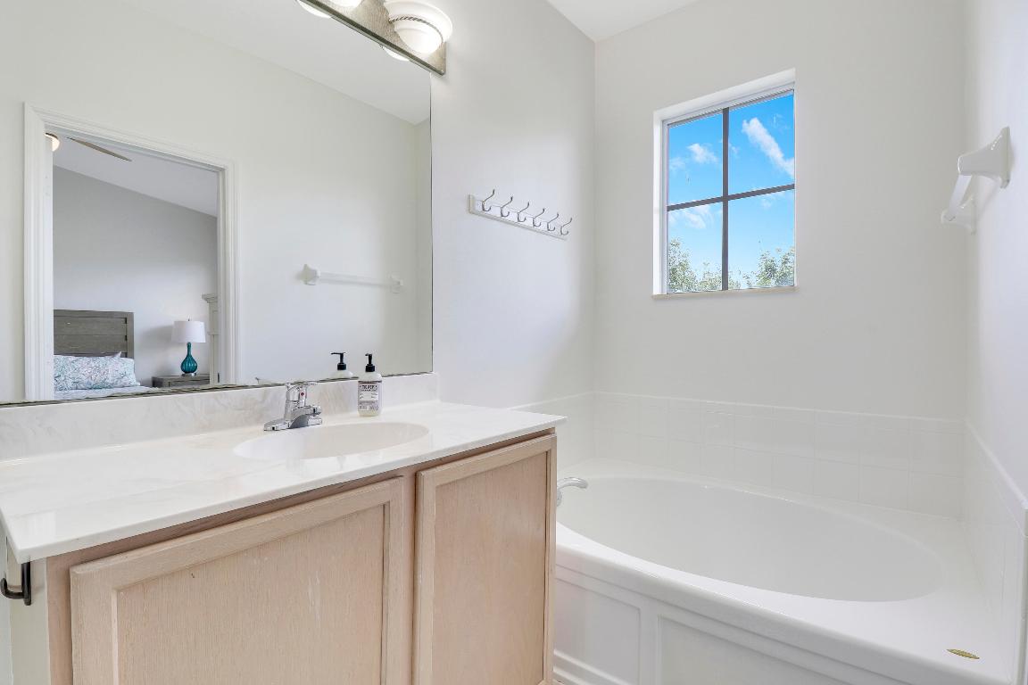 123 E Thatch Palm Circle