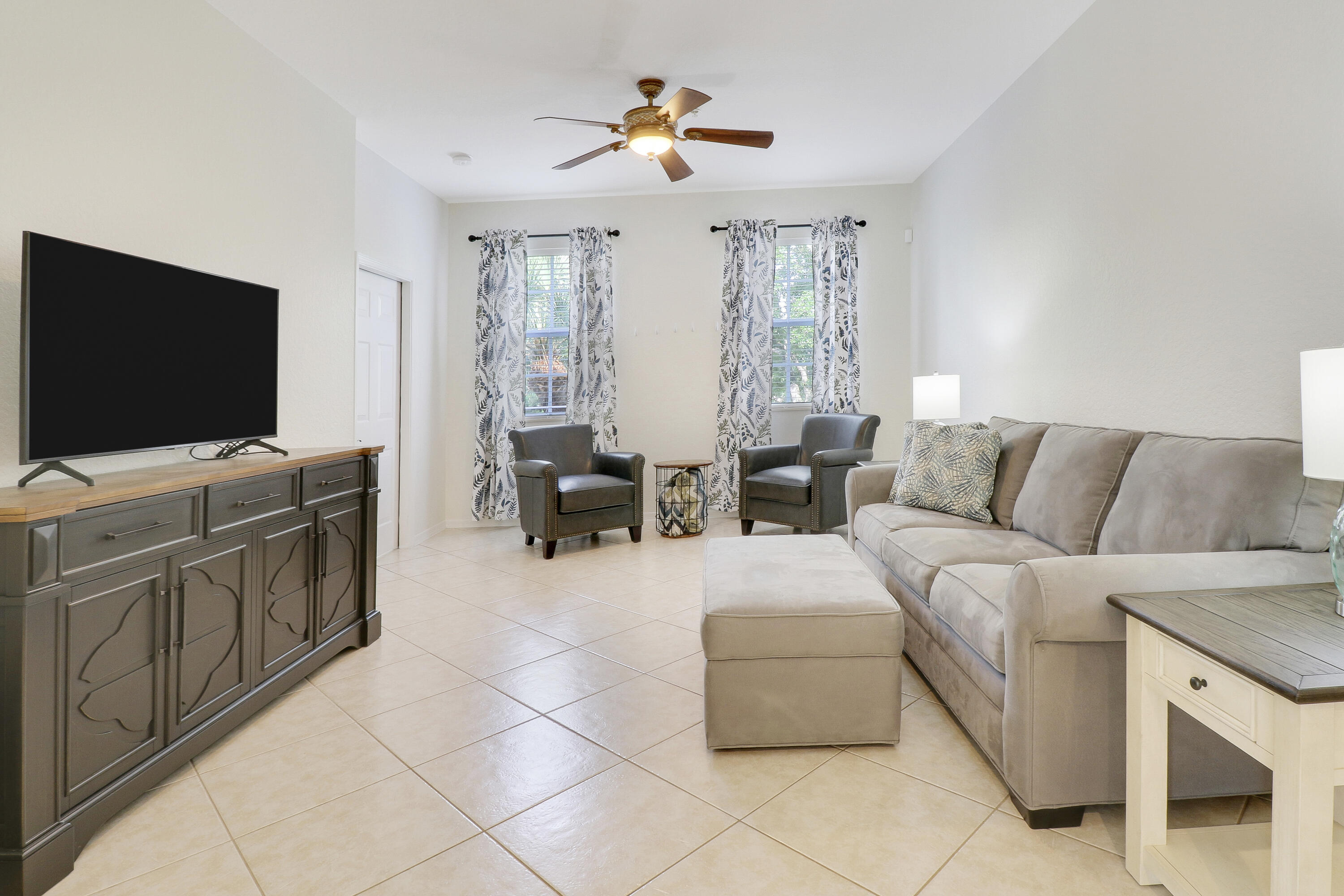 123 E Thatch Palm Circle