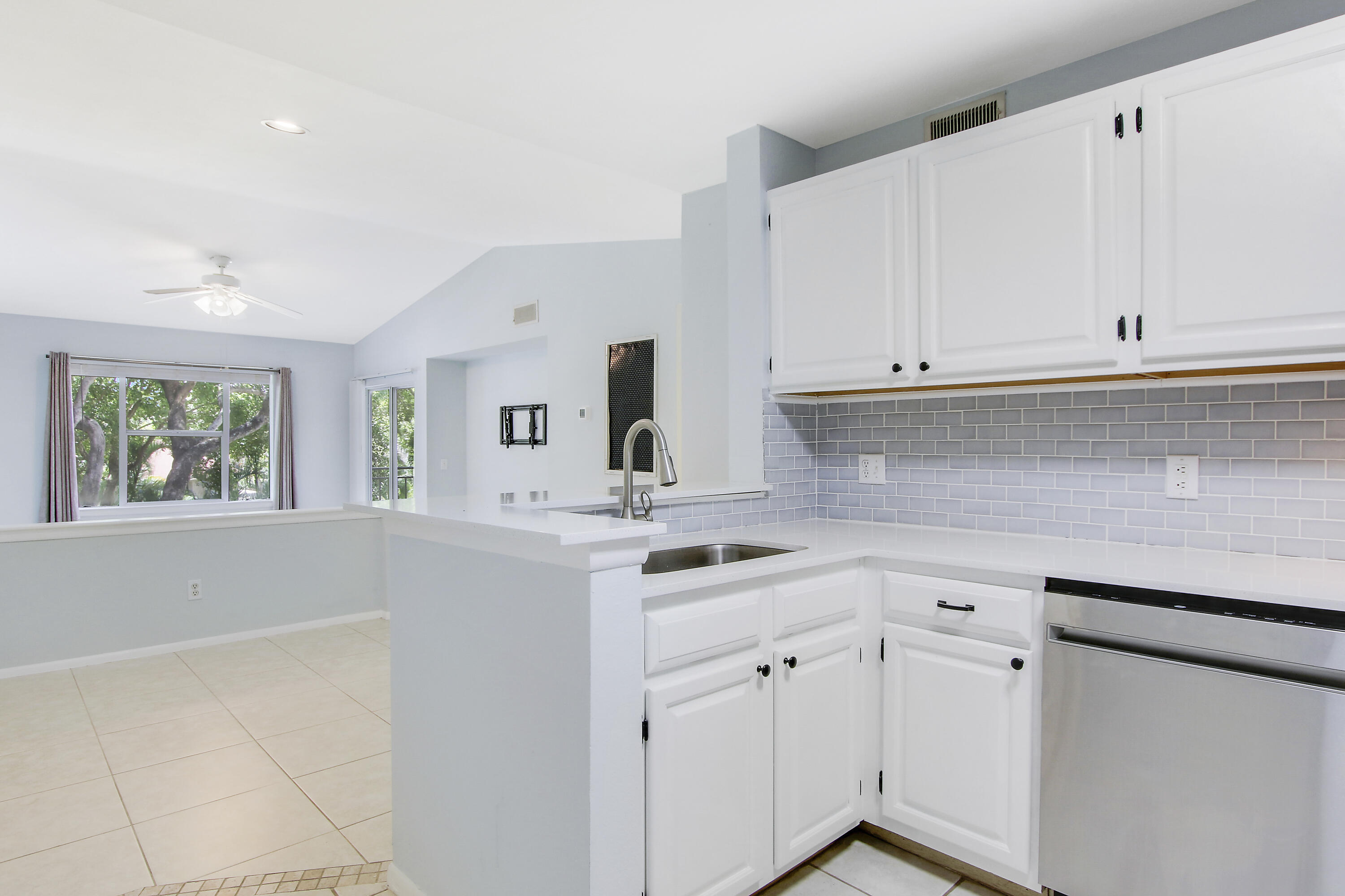 1780 Palm Cove Boulevard 6-303