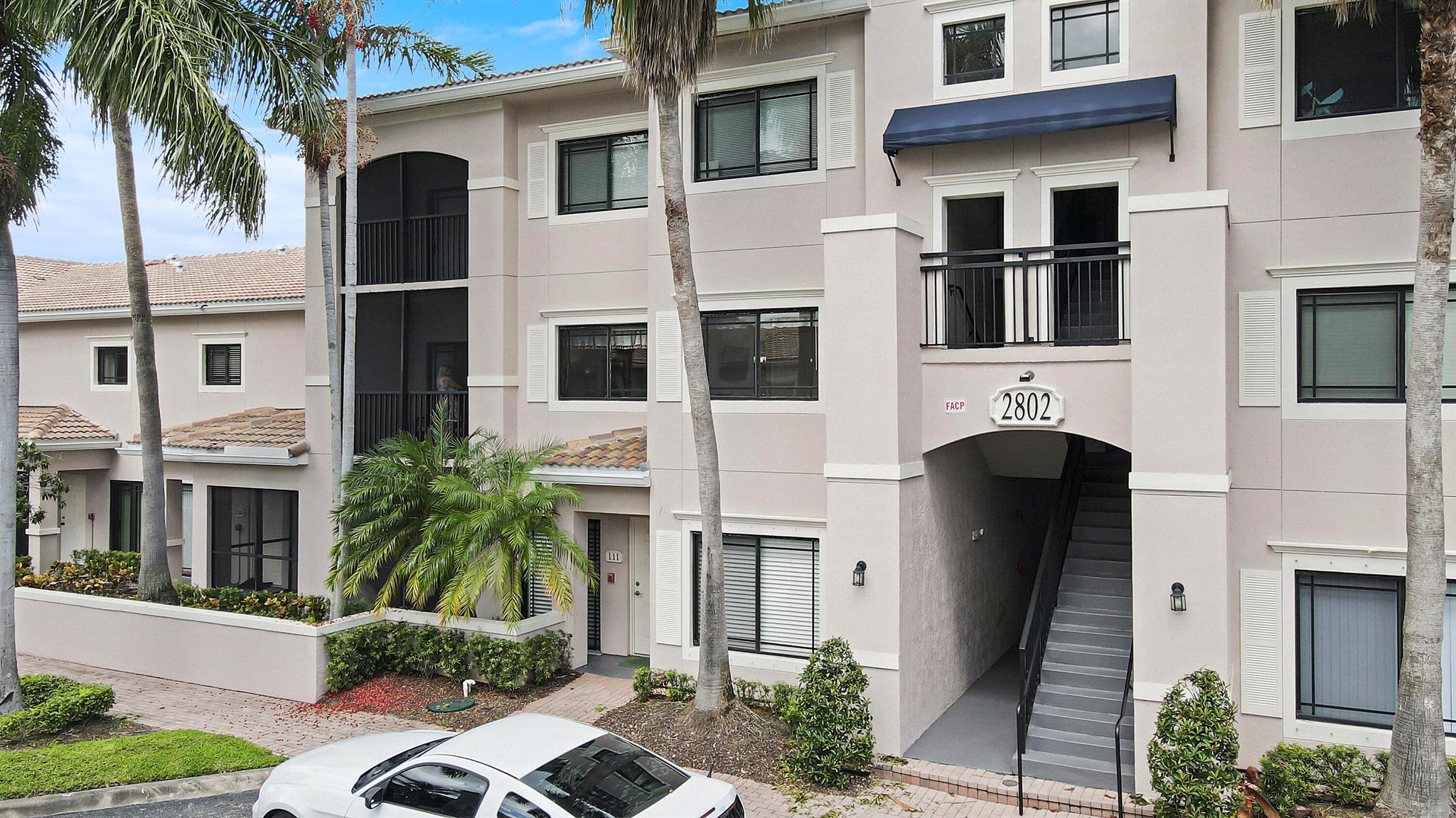 2802 Sarento Place 204