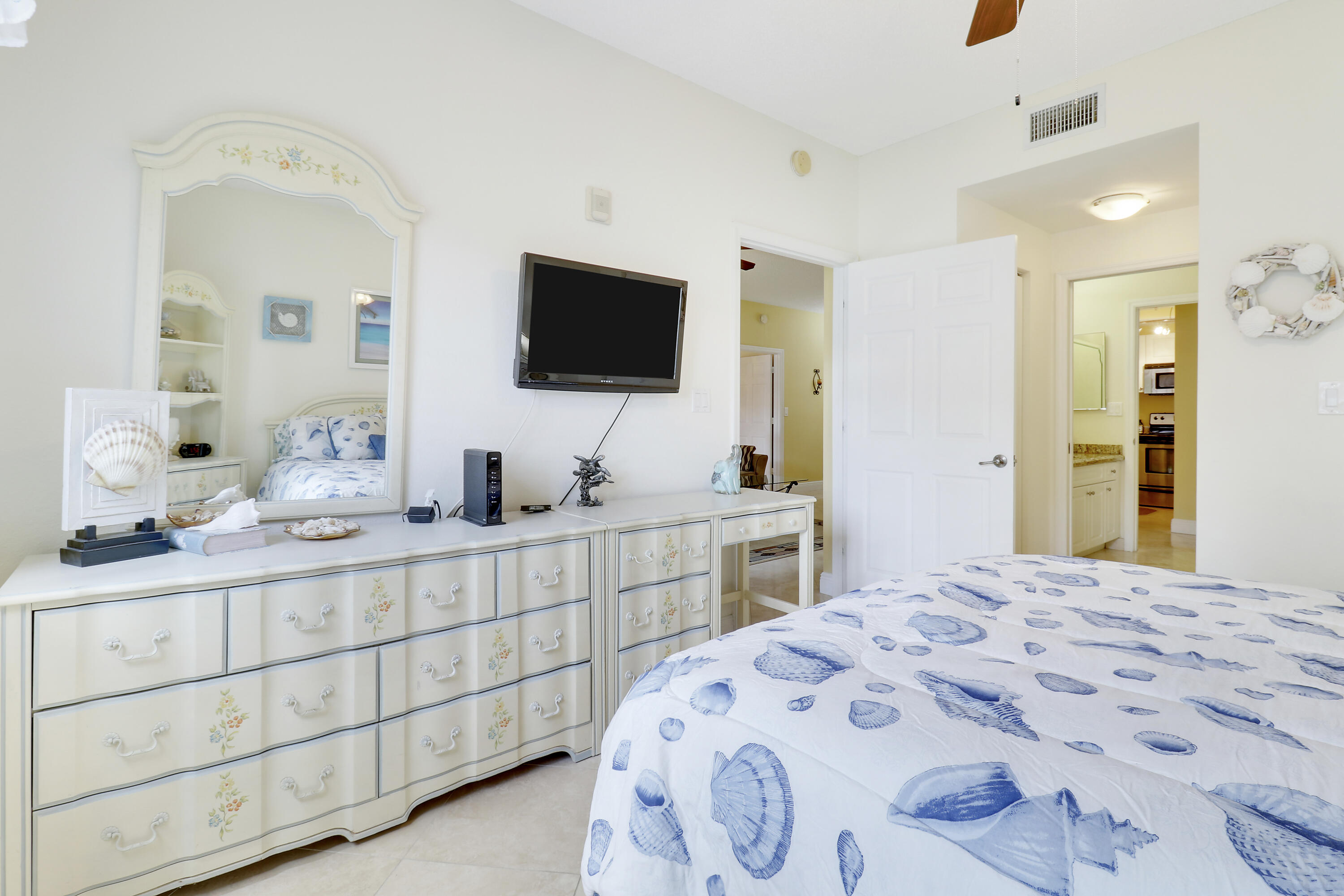 2802 Sarento Place 204