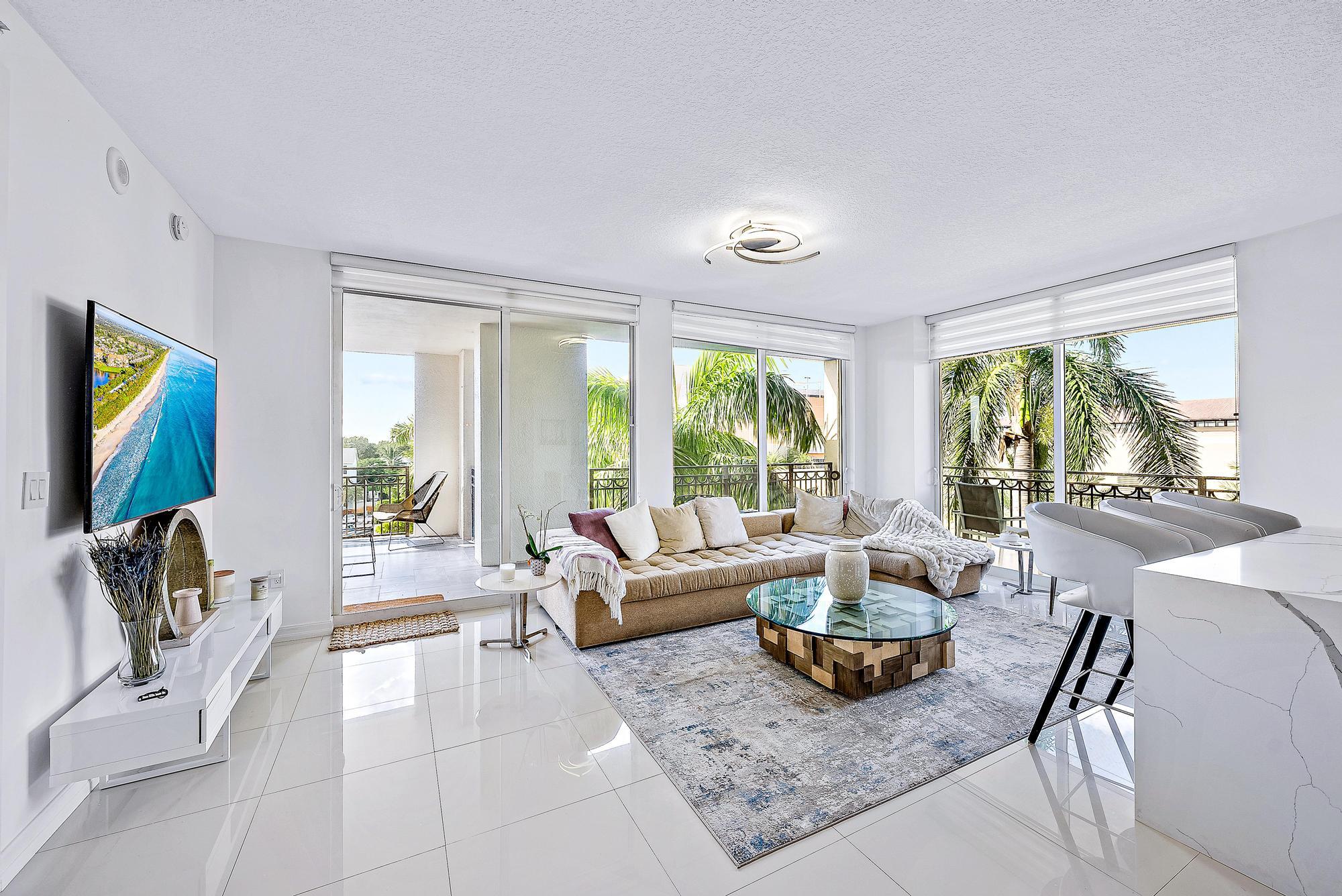 550 Okeechobee Boulevard 422, West Palm Beach Unit: 422