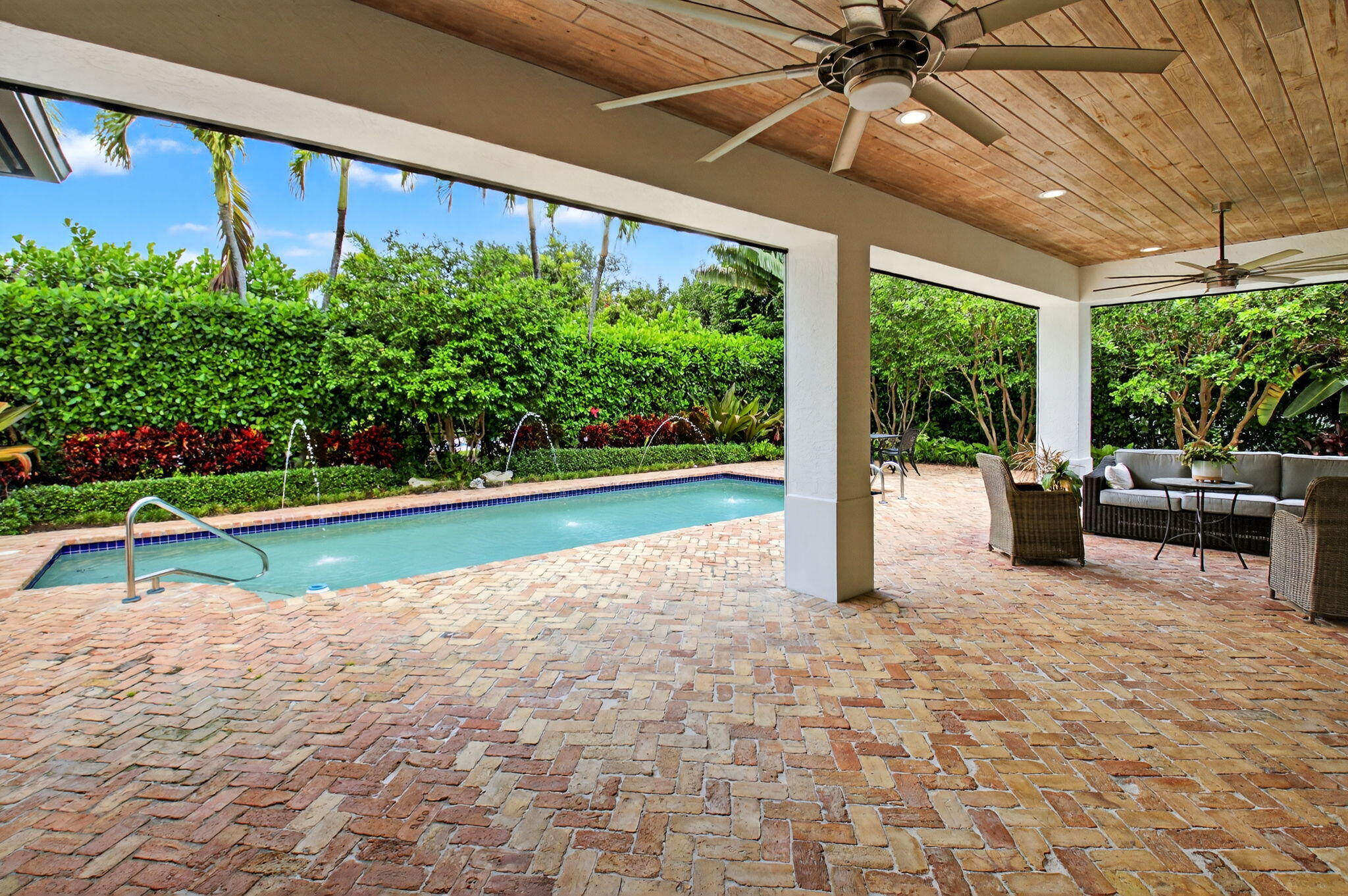 425 NW 12th Street