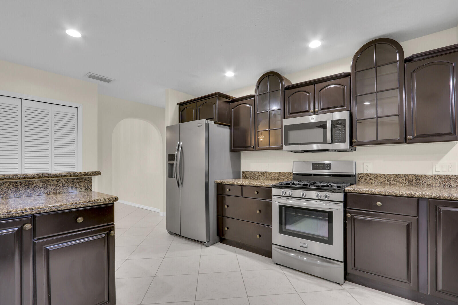 2774 SE Howell Avenue