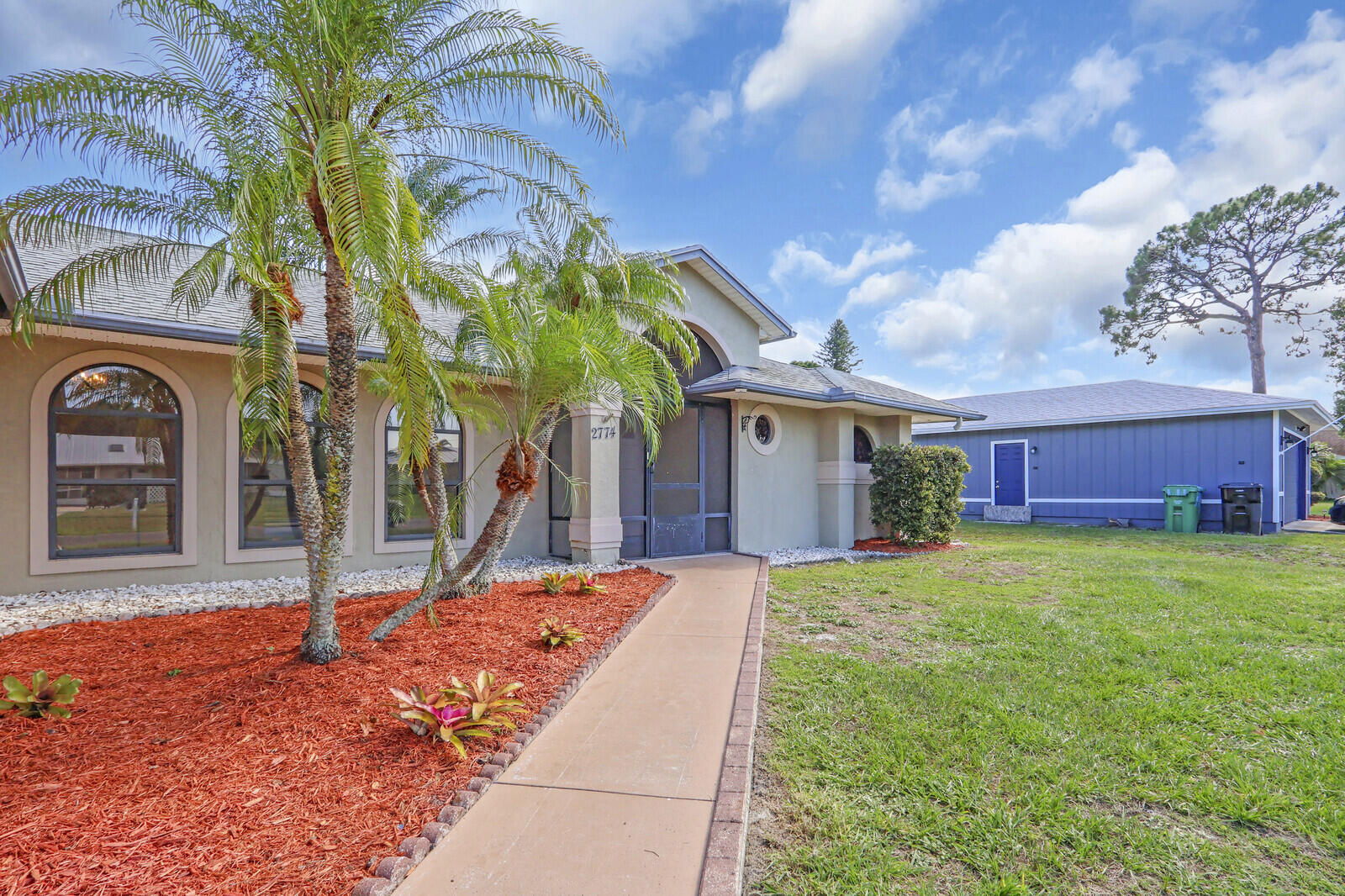 2774 SE Howell Avenue