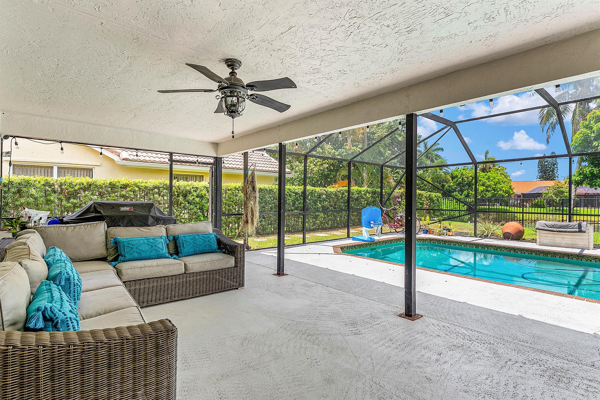 9847 Sun Pointe Drive