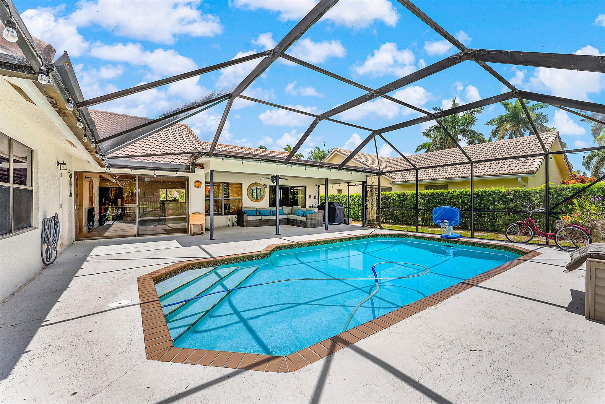 9847 Sun Pointe Drive