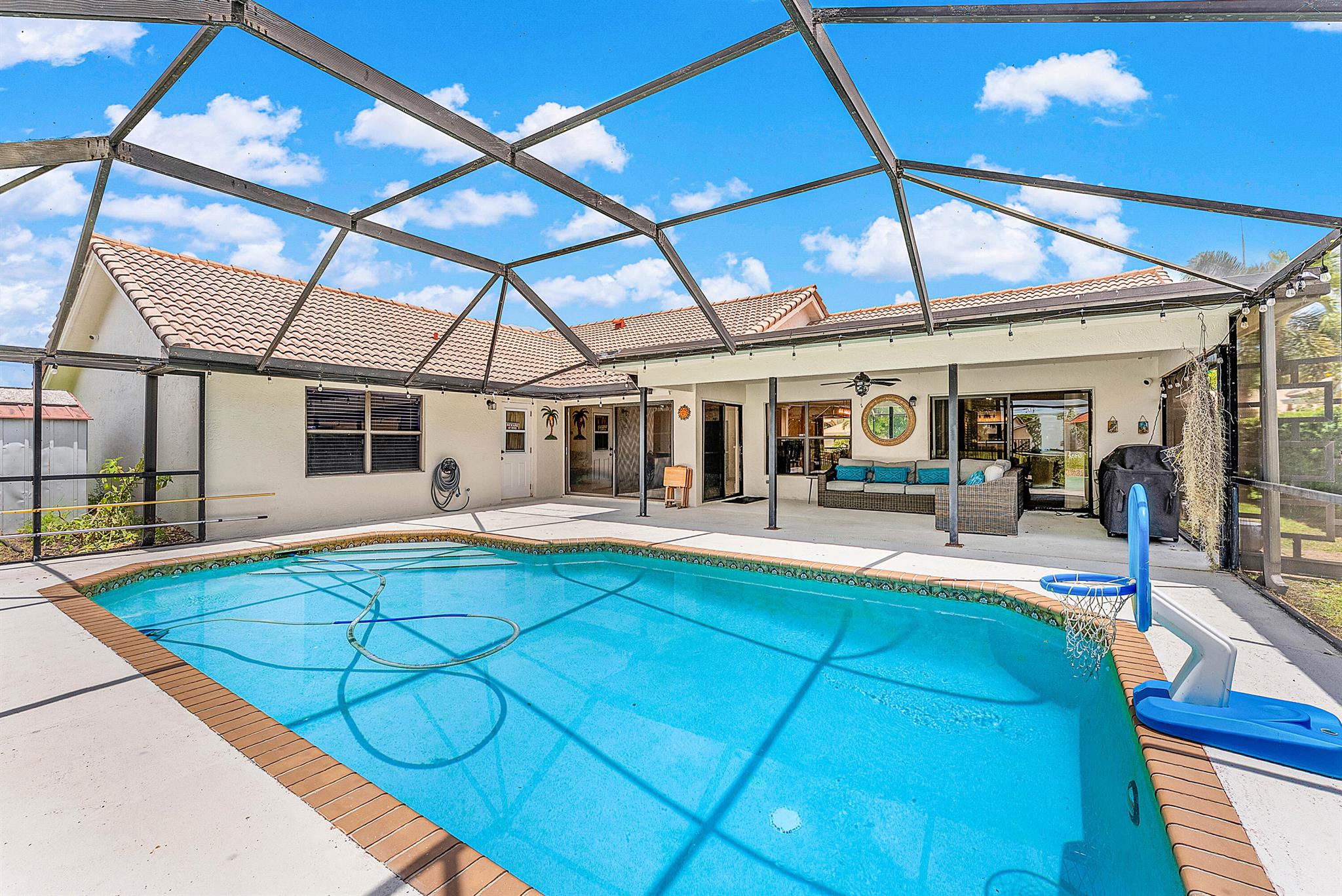 9847 Sun Pointe Drive