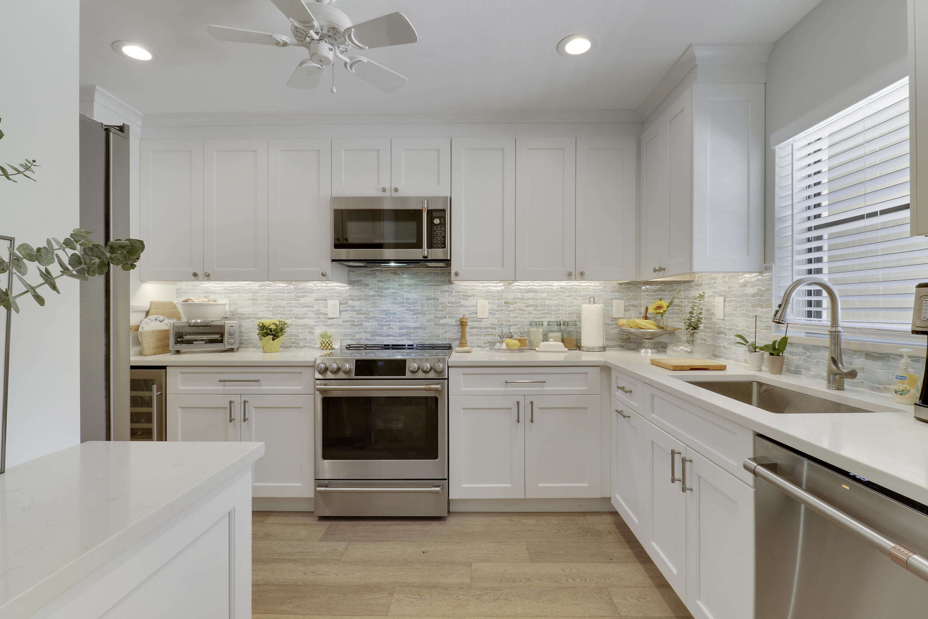 300 Intracoastal Place 204