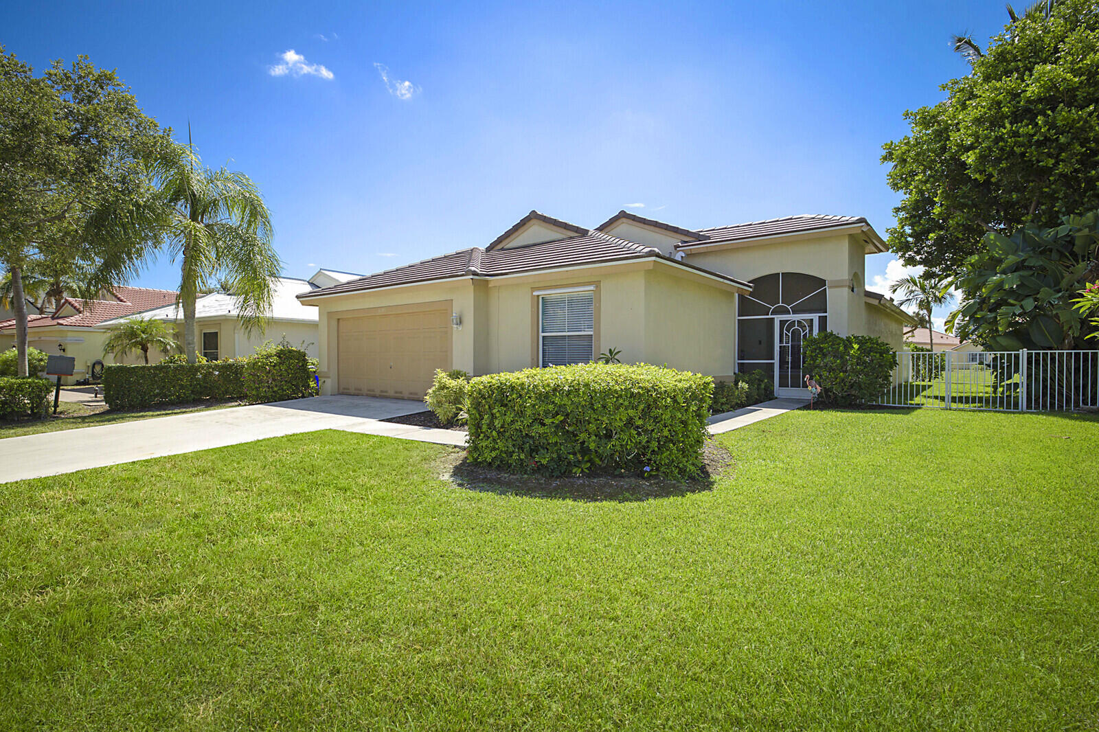 6195 Grand Cypress Circle