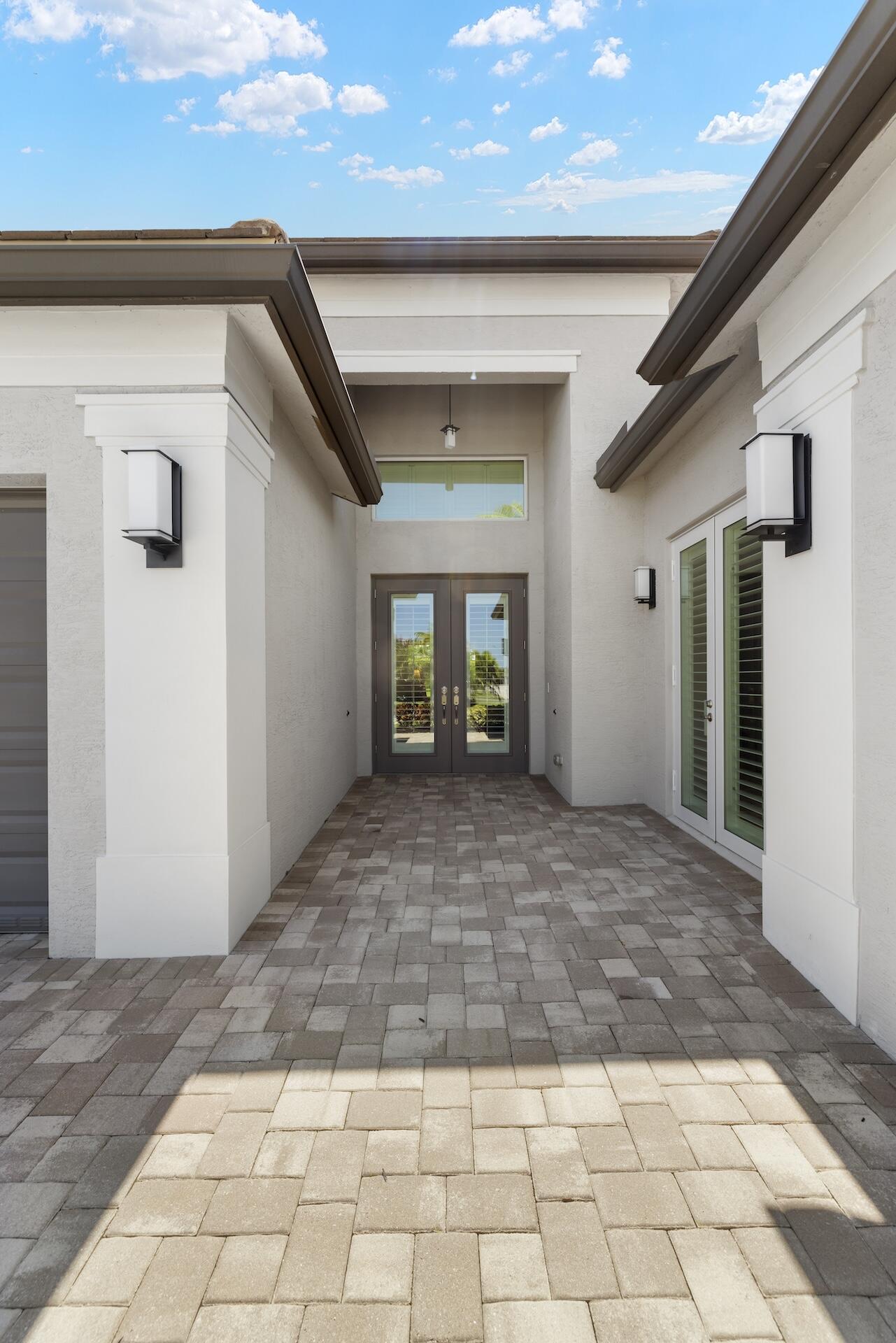 11869 SW Marigold Lakes Drive