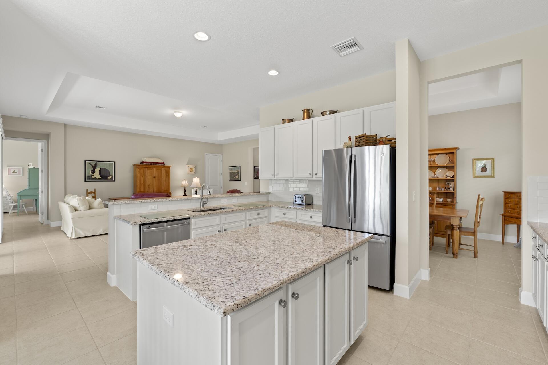 11869 SW Marigold Lakes Drive