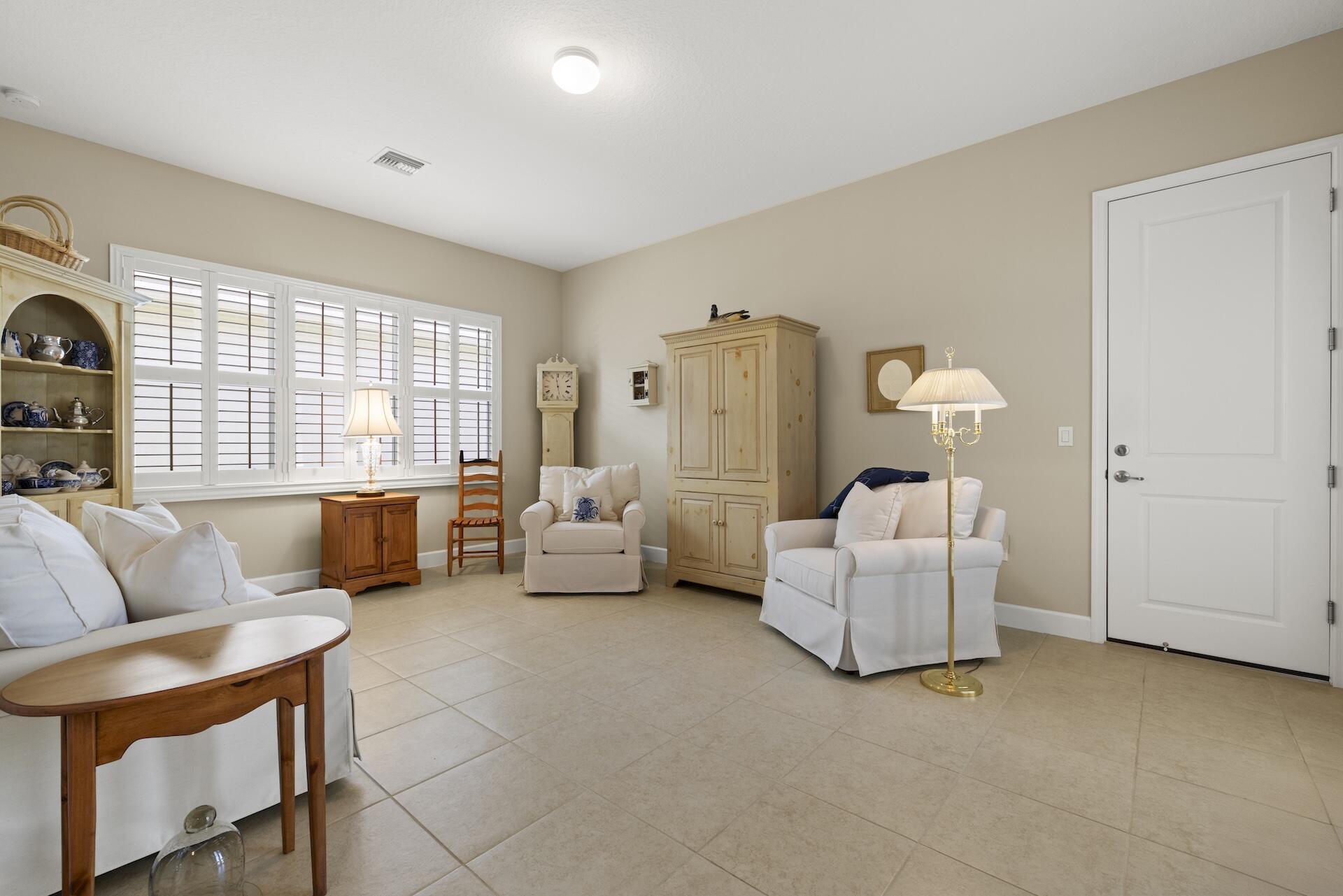 11869 SW Marigold Lakes Drive