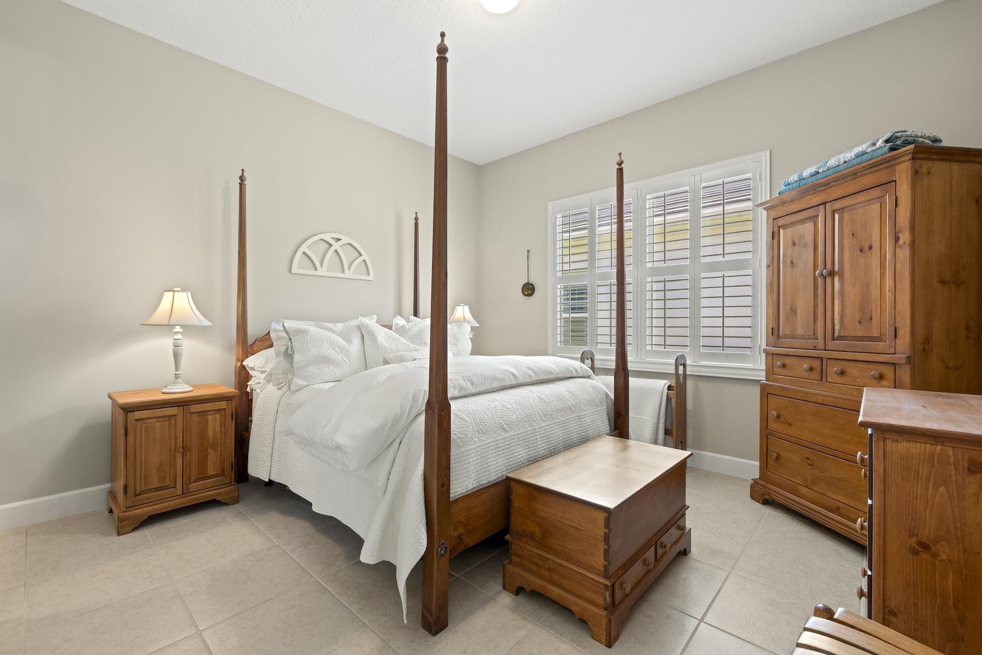 11869 SW Marigold Lakes Drive