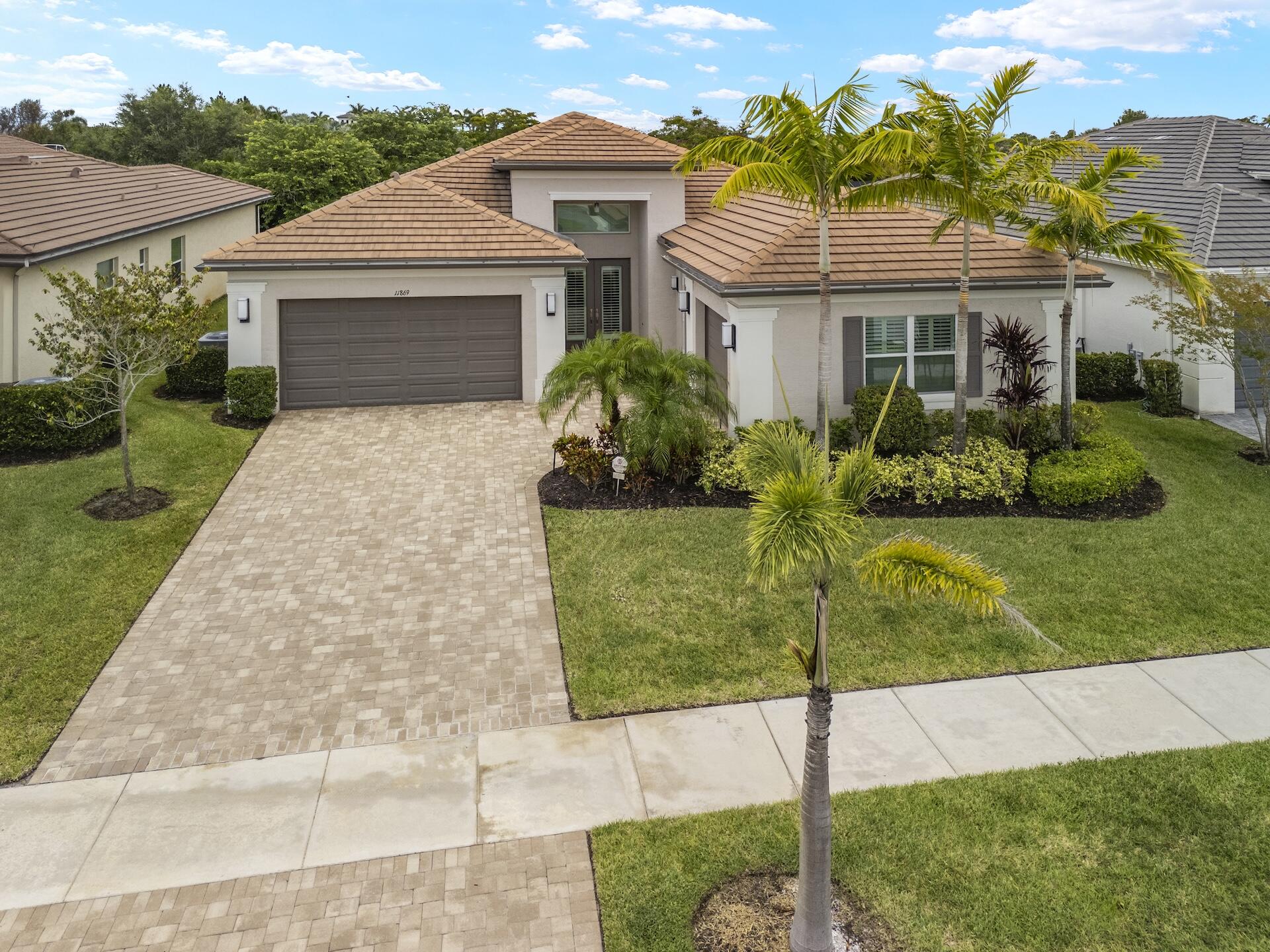 11869 SW Marigold Lakes Drive