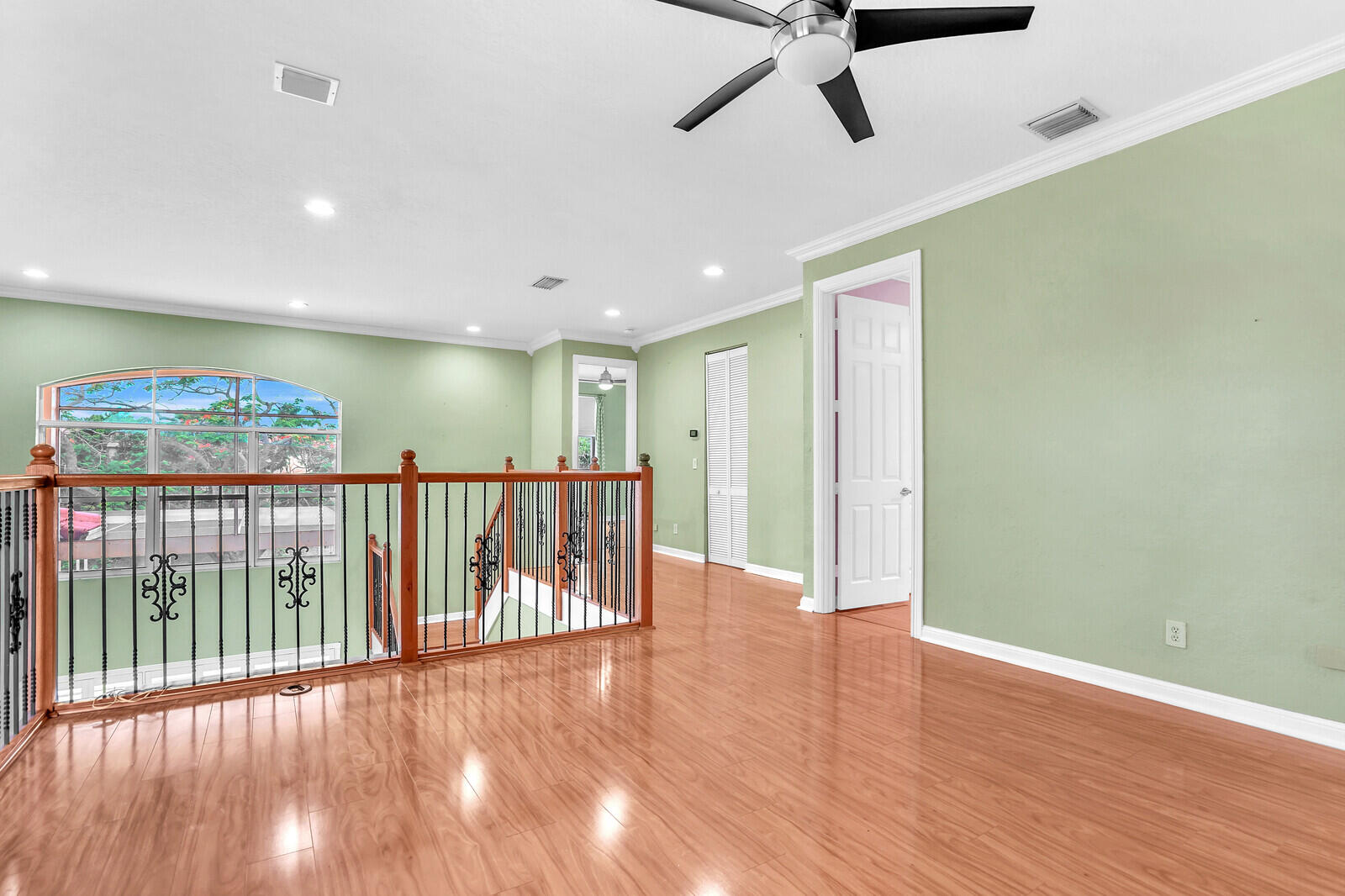 6089 Bither Way