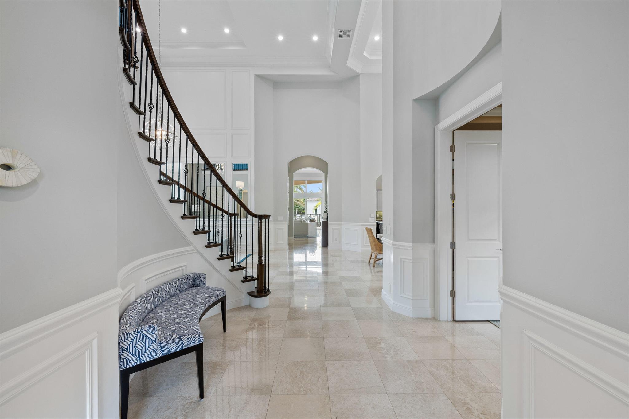 13901 Willow Cay Drive