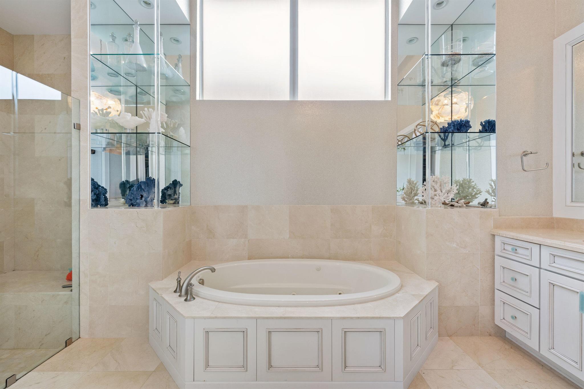 13901 Willow Cay Drive