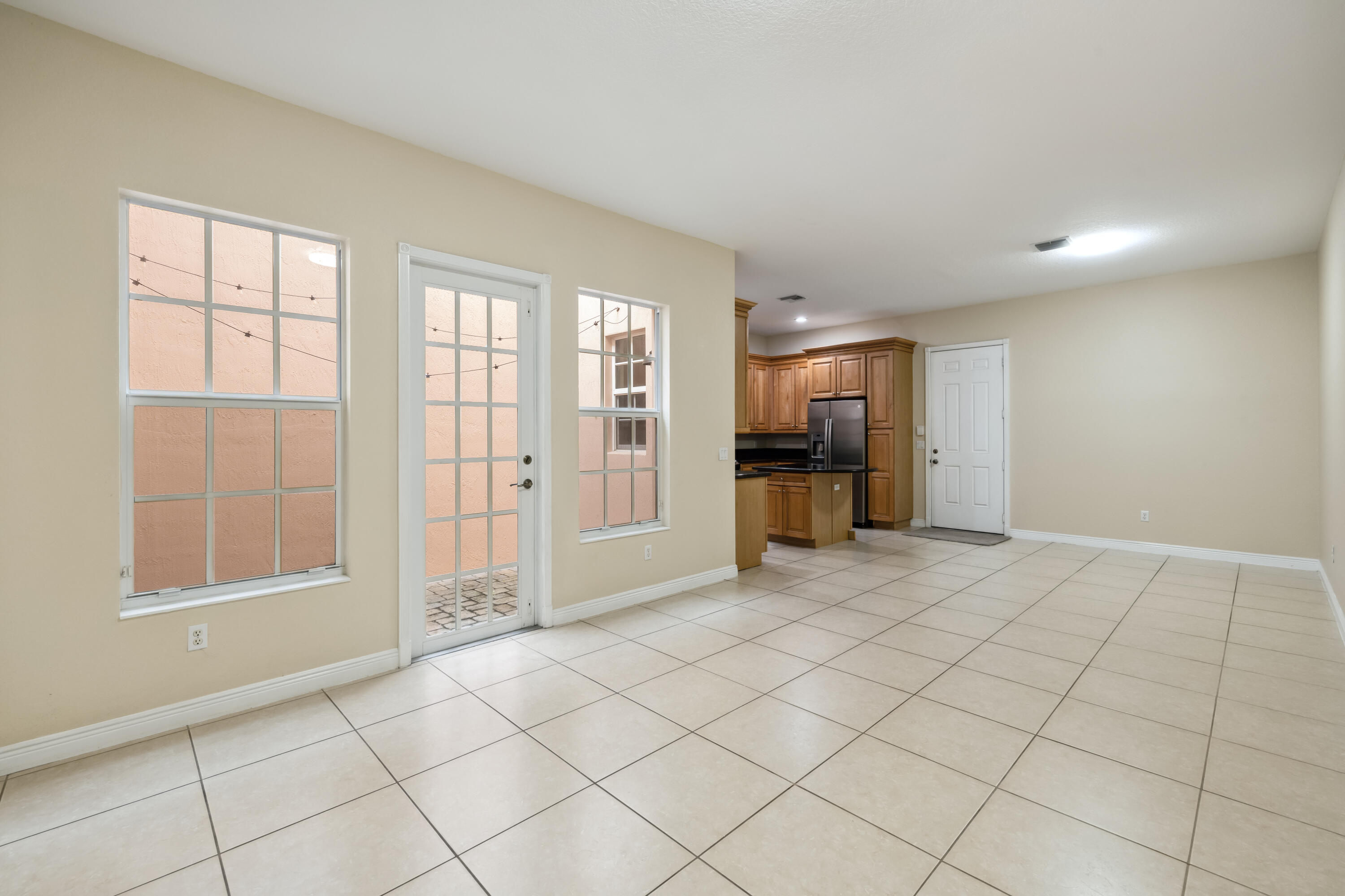 810 NW 83rd Lane