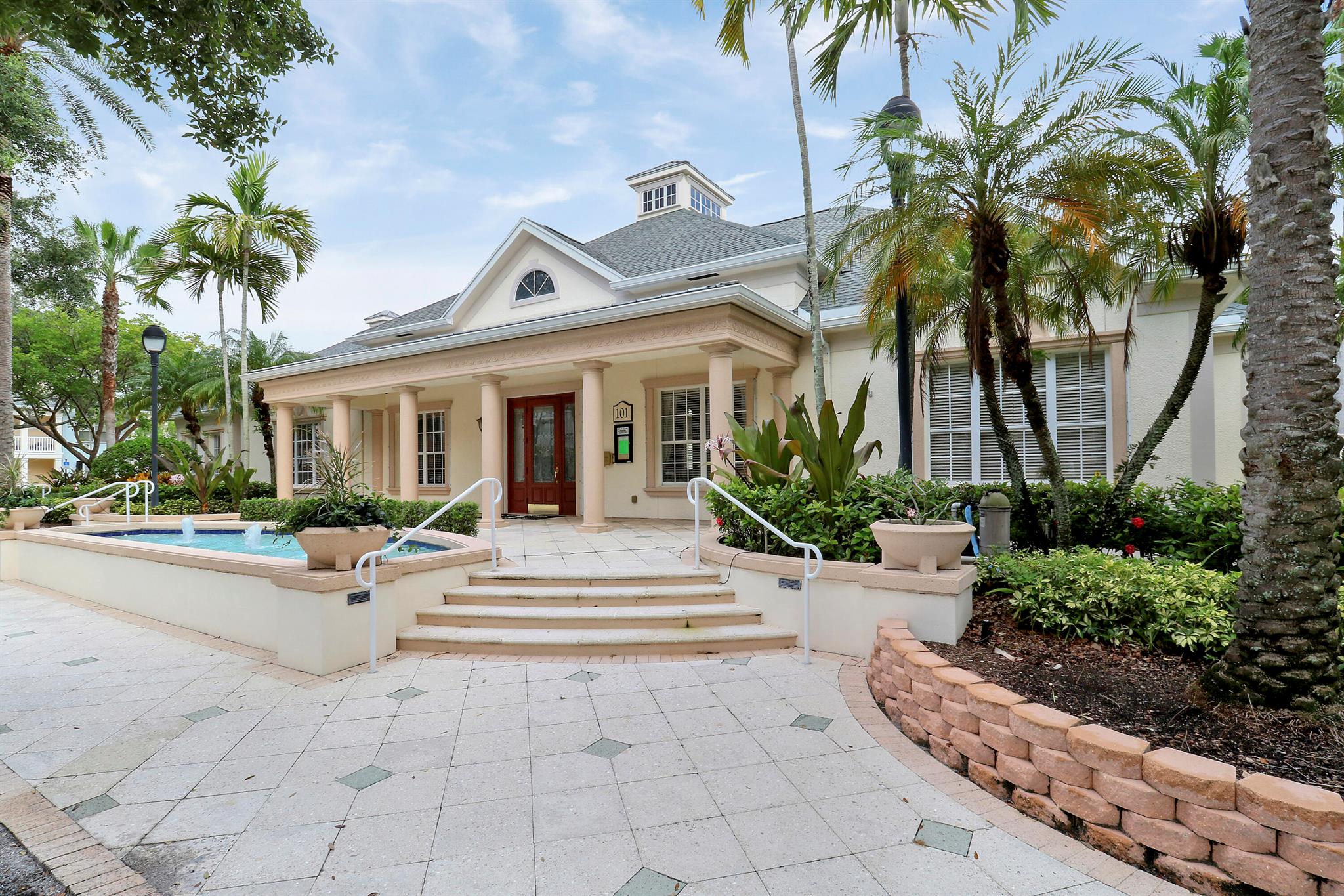 776 Dakota Drive 106