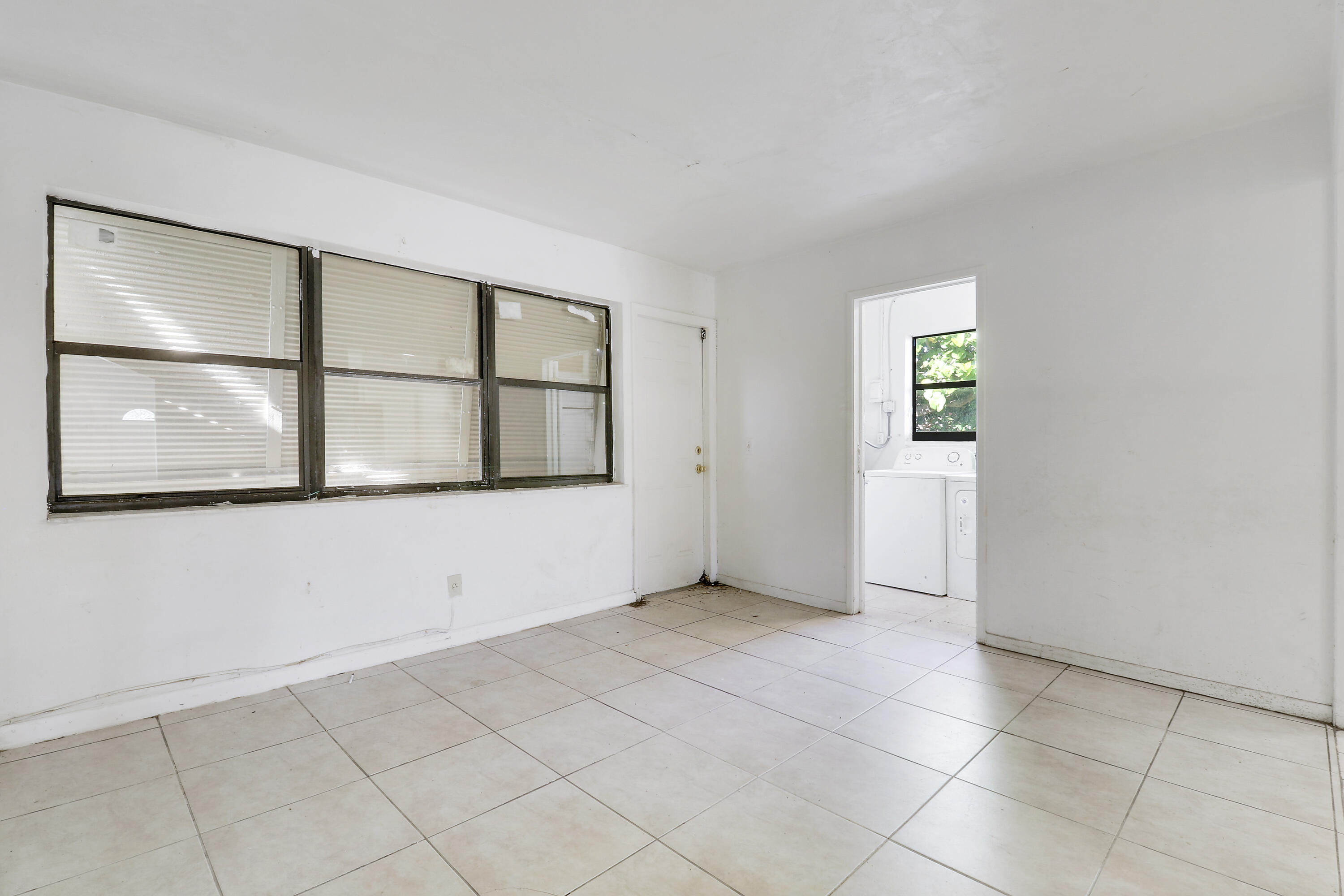110 NW 5th Court