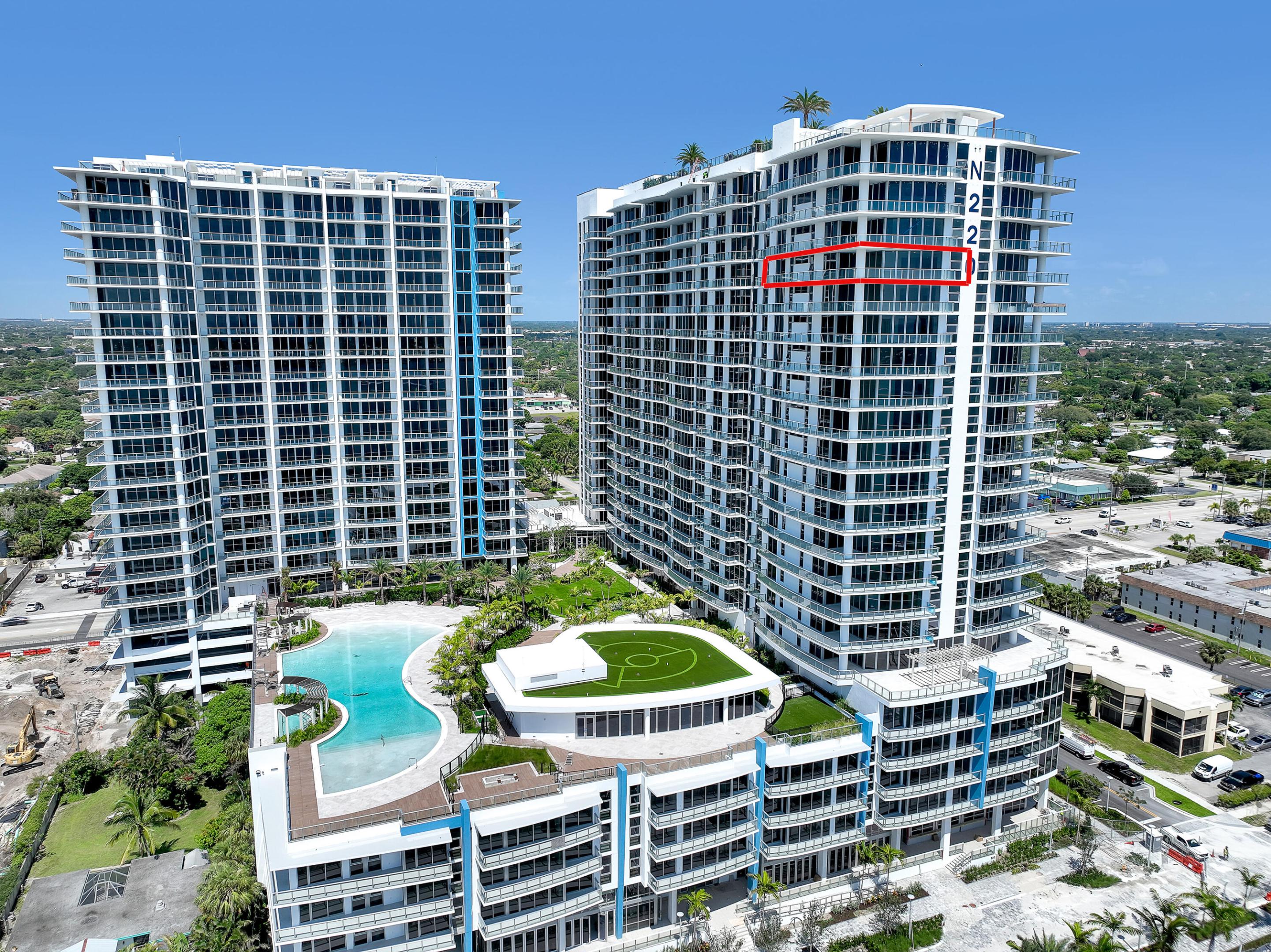 220 Lake Shore Drive N-2103