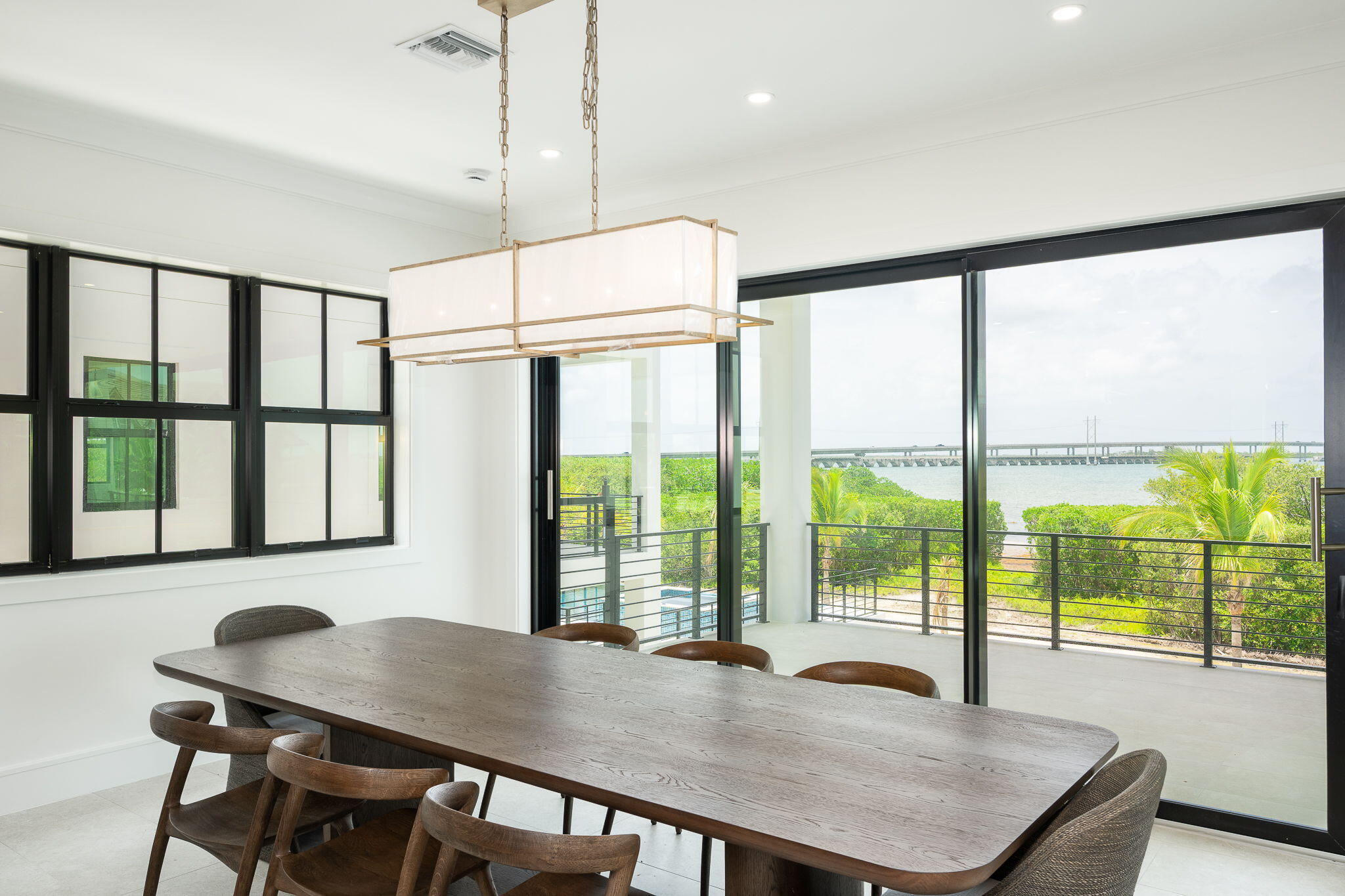 231 E Shore Drive Unit 2