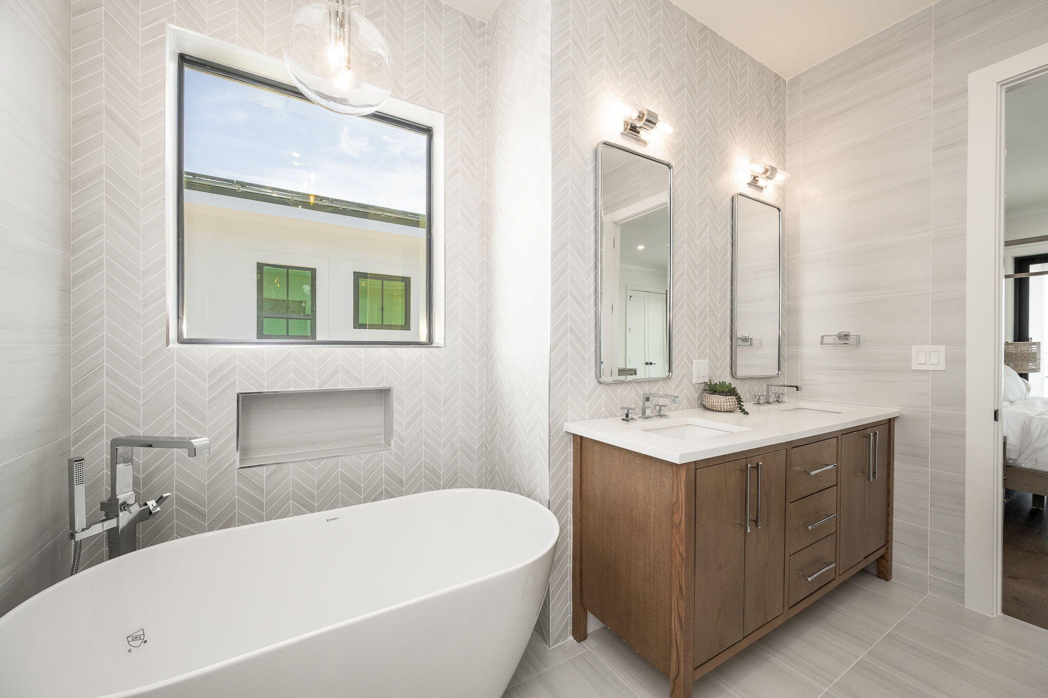 231 E Shore Drive Unit 2