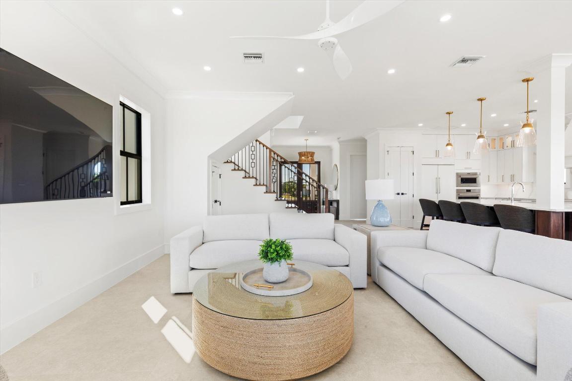 231 E Shore Drive Unit 7