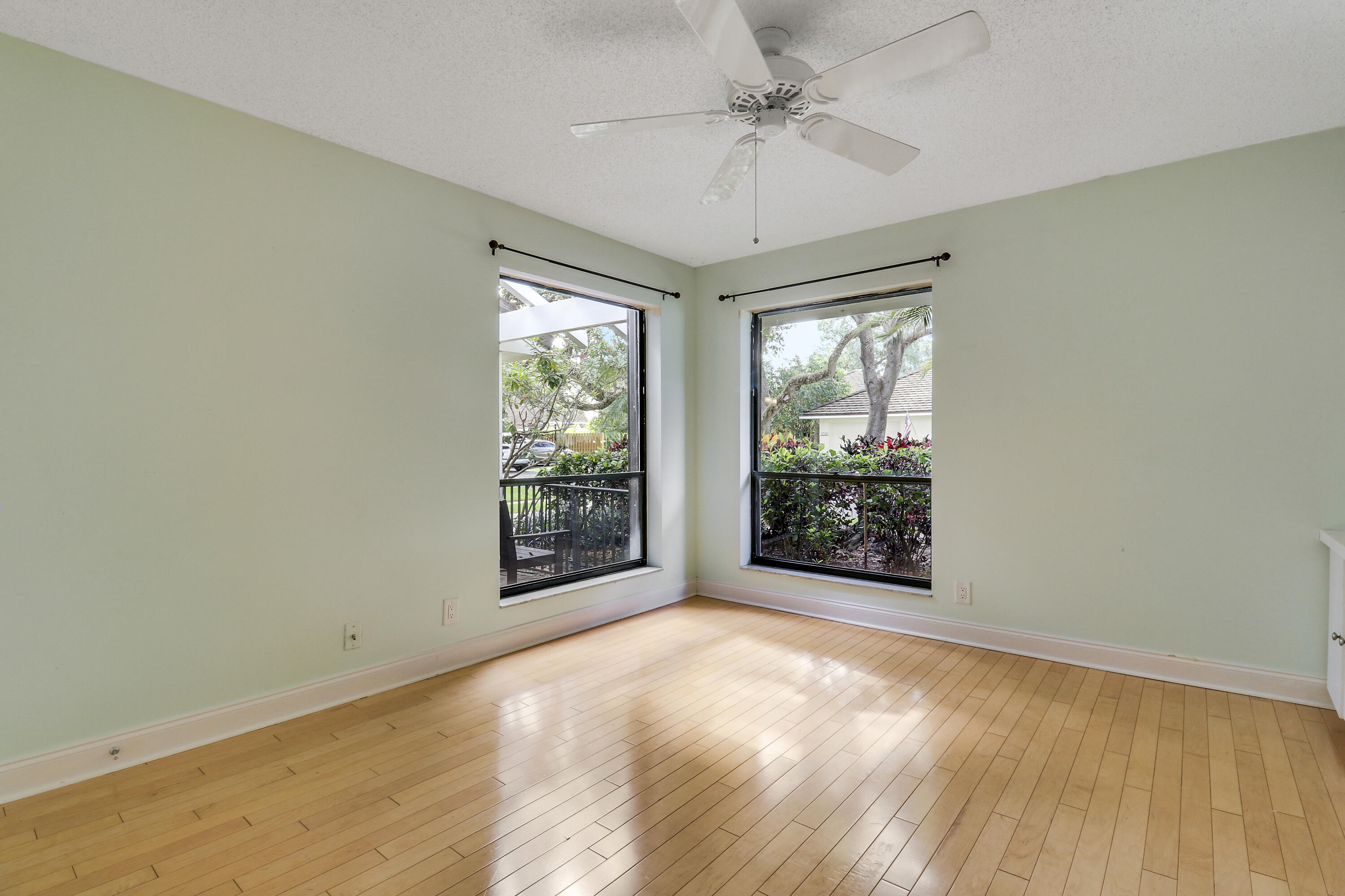 11381 Indian Shore Drive