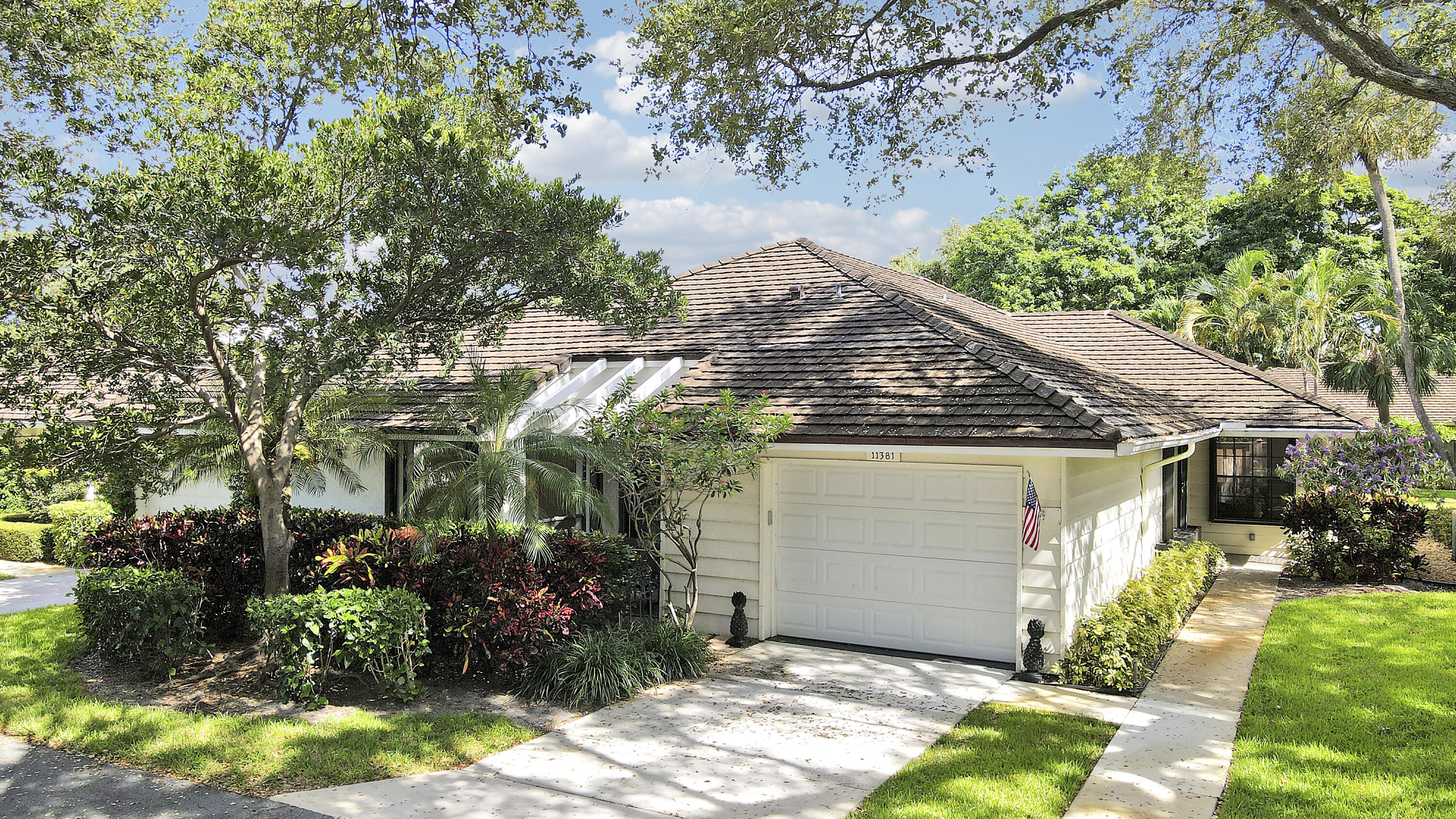 11381 Indian Shore Drive