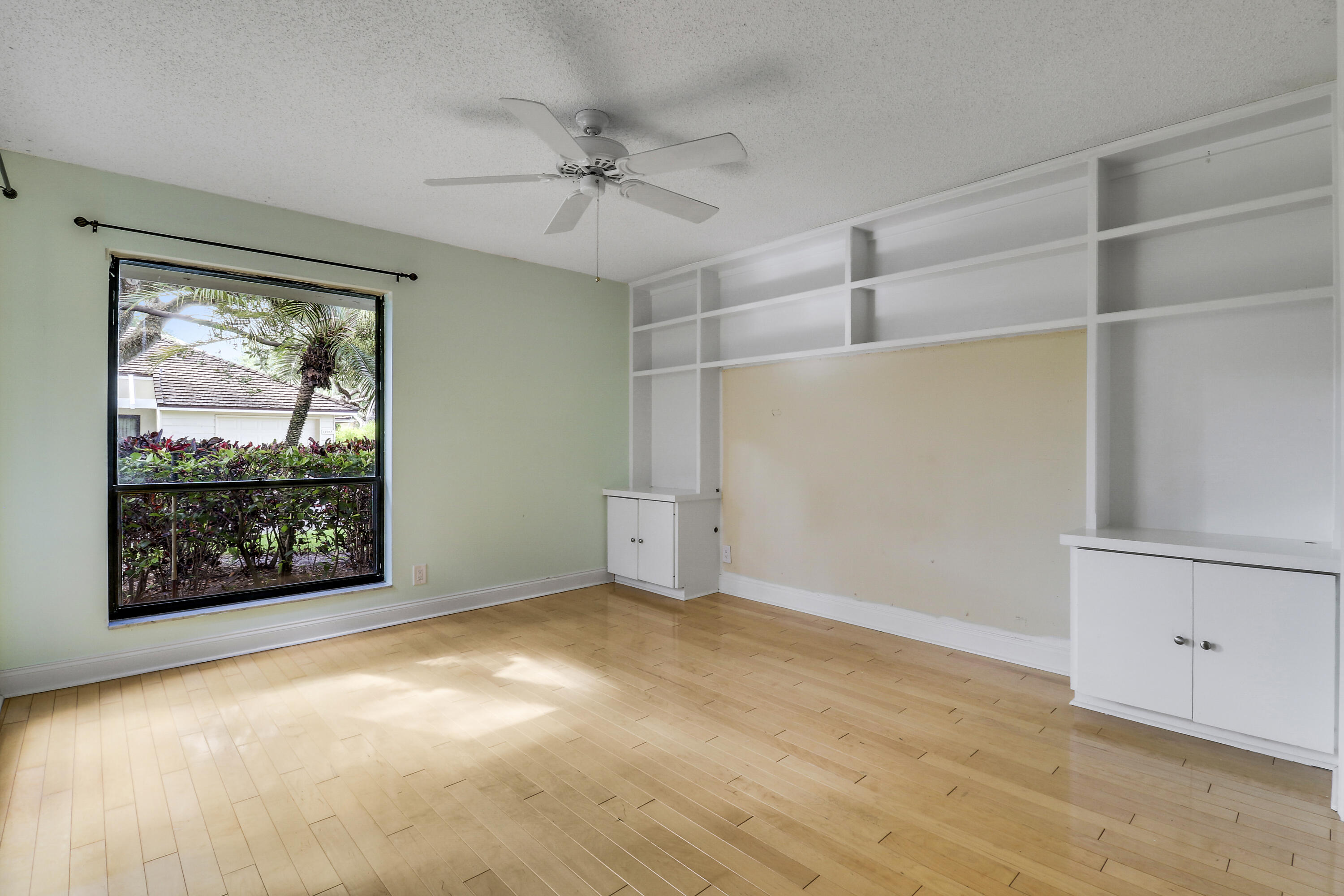 11381 Indian Shore Drive