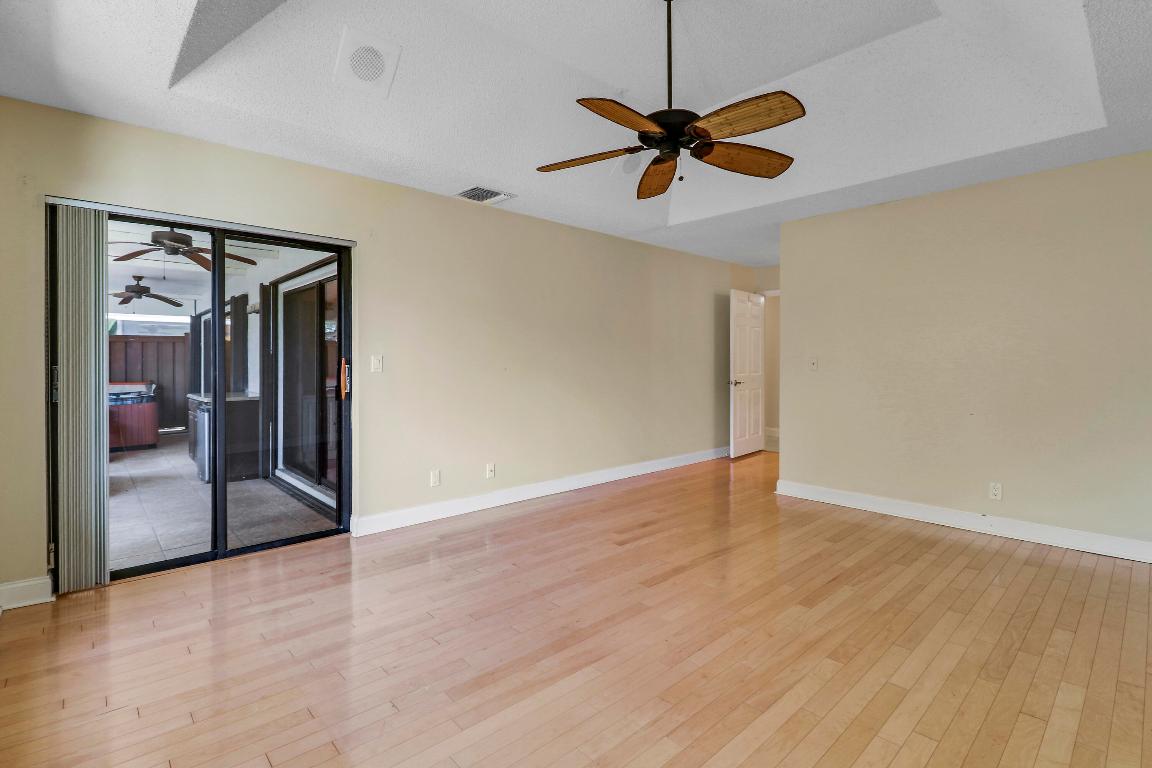 11381 Indian Shore Drive