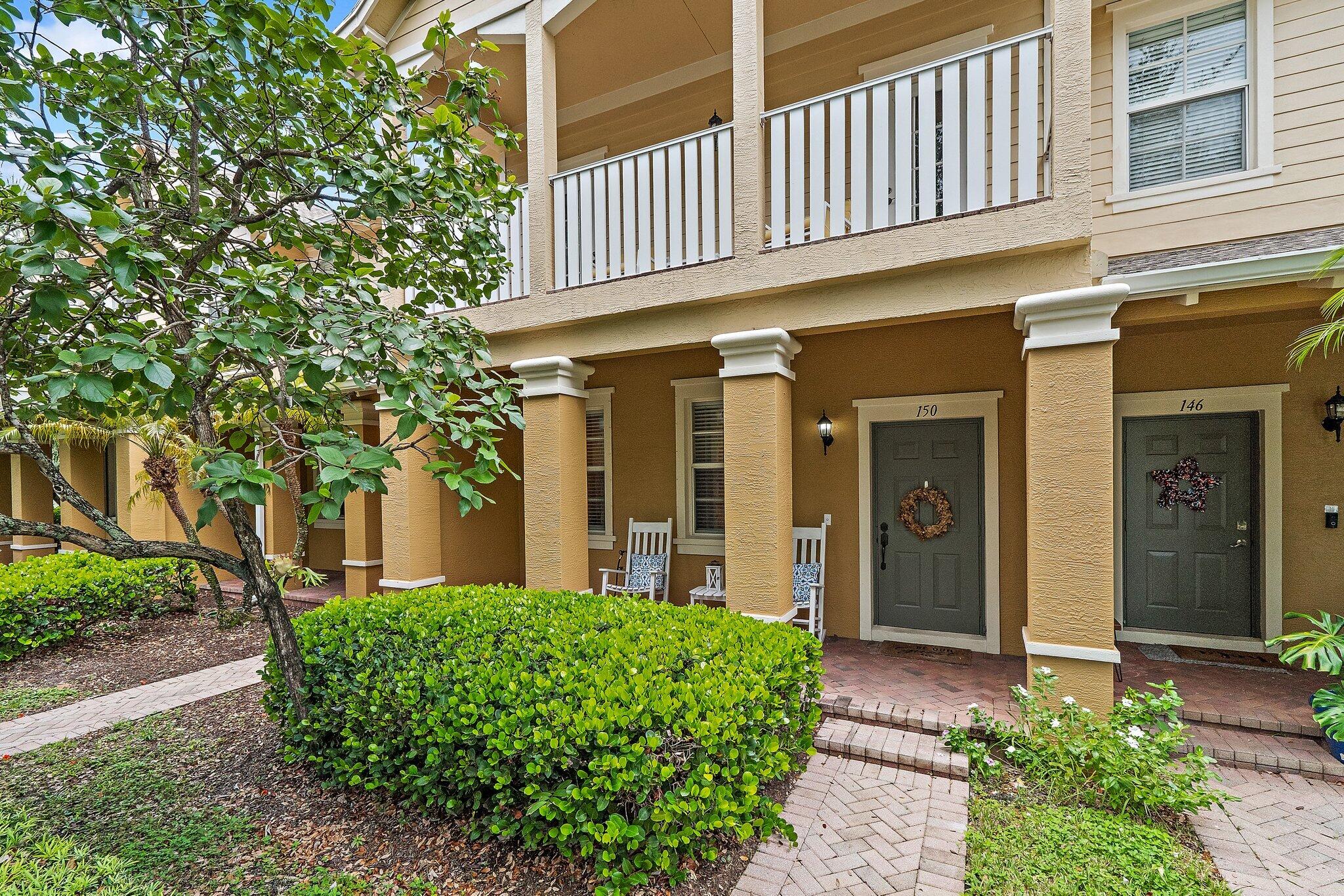 150 W Thatch Palm Circle