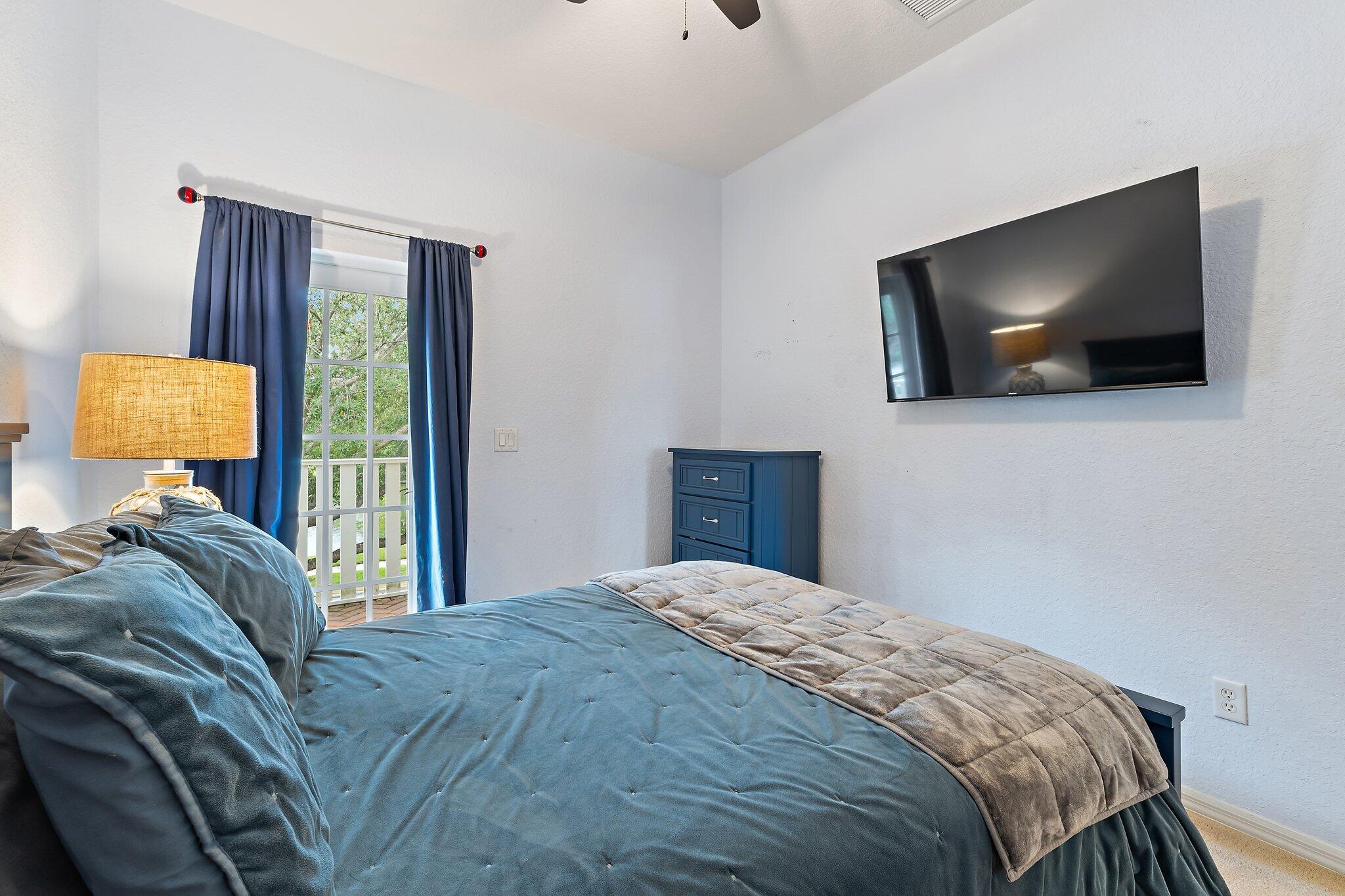 150 W Thatch Palm Circle