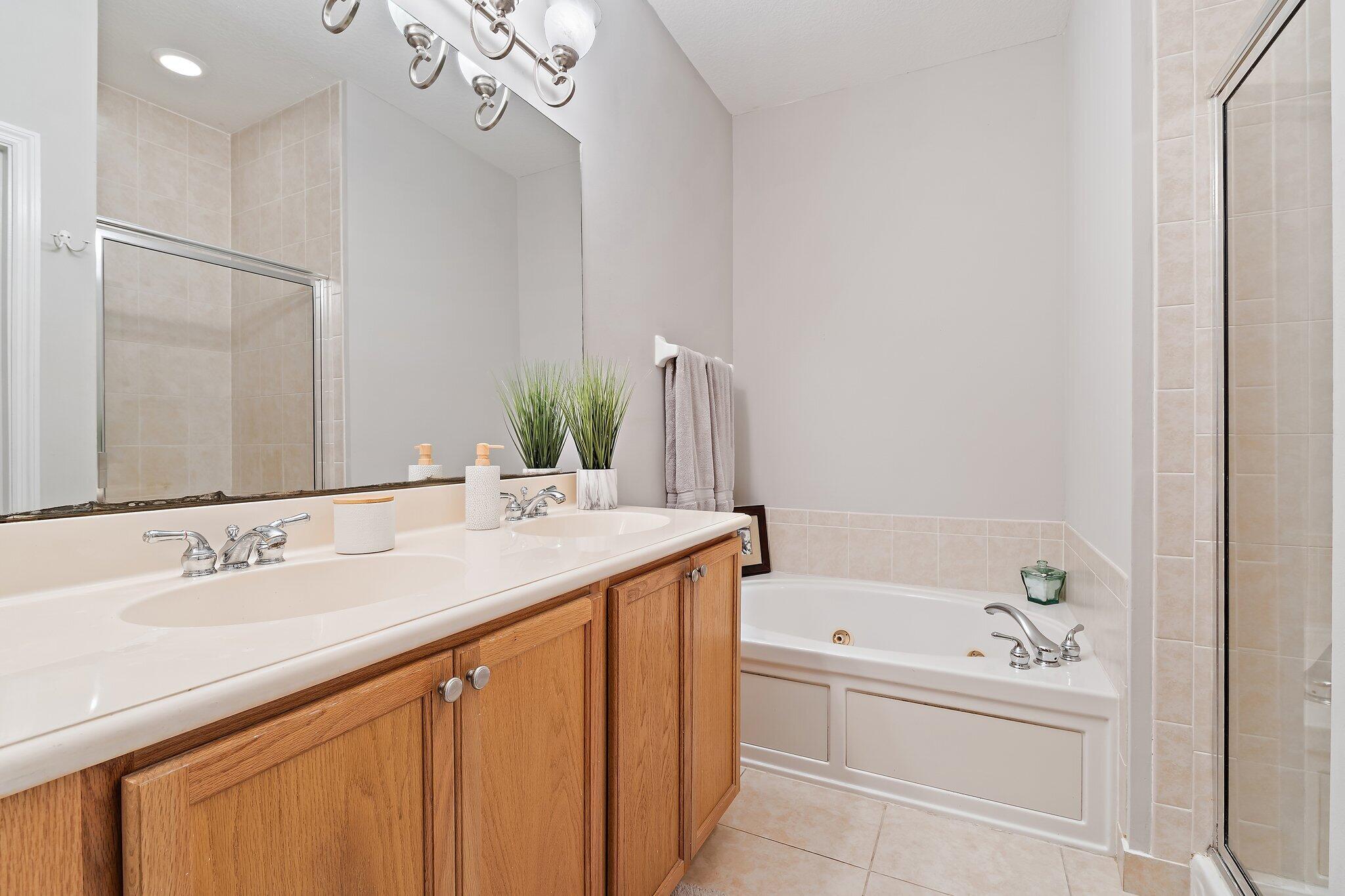 150 W Thatch Palm Circle