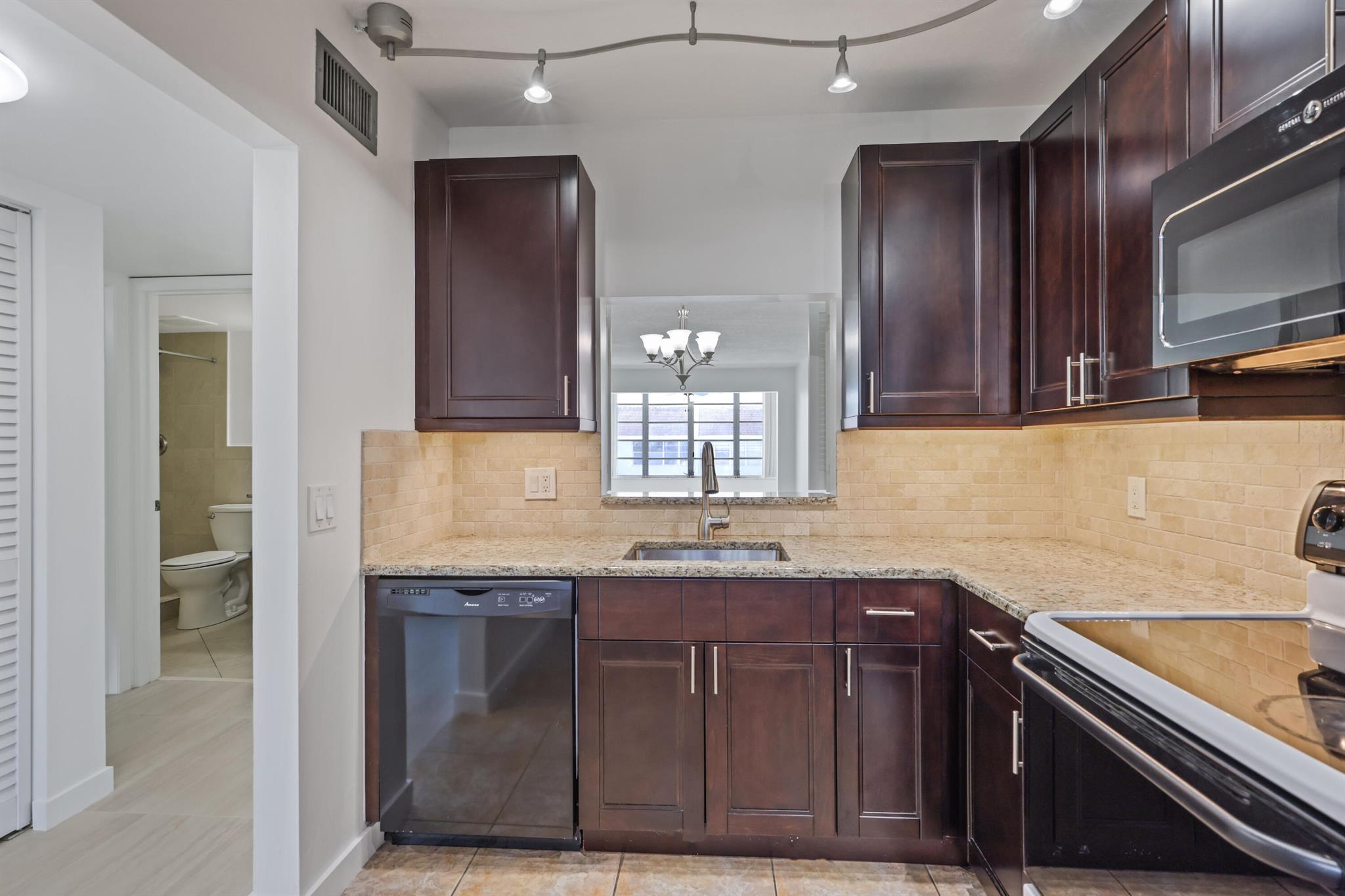 2840 SW 22nd Avenue 3080