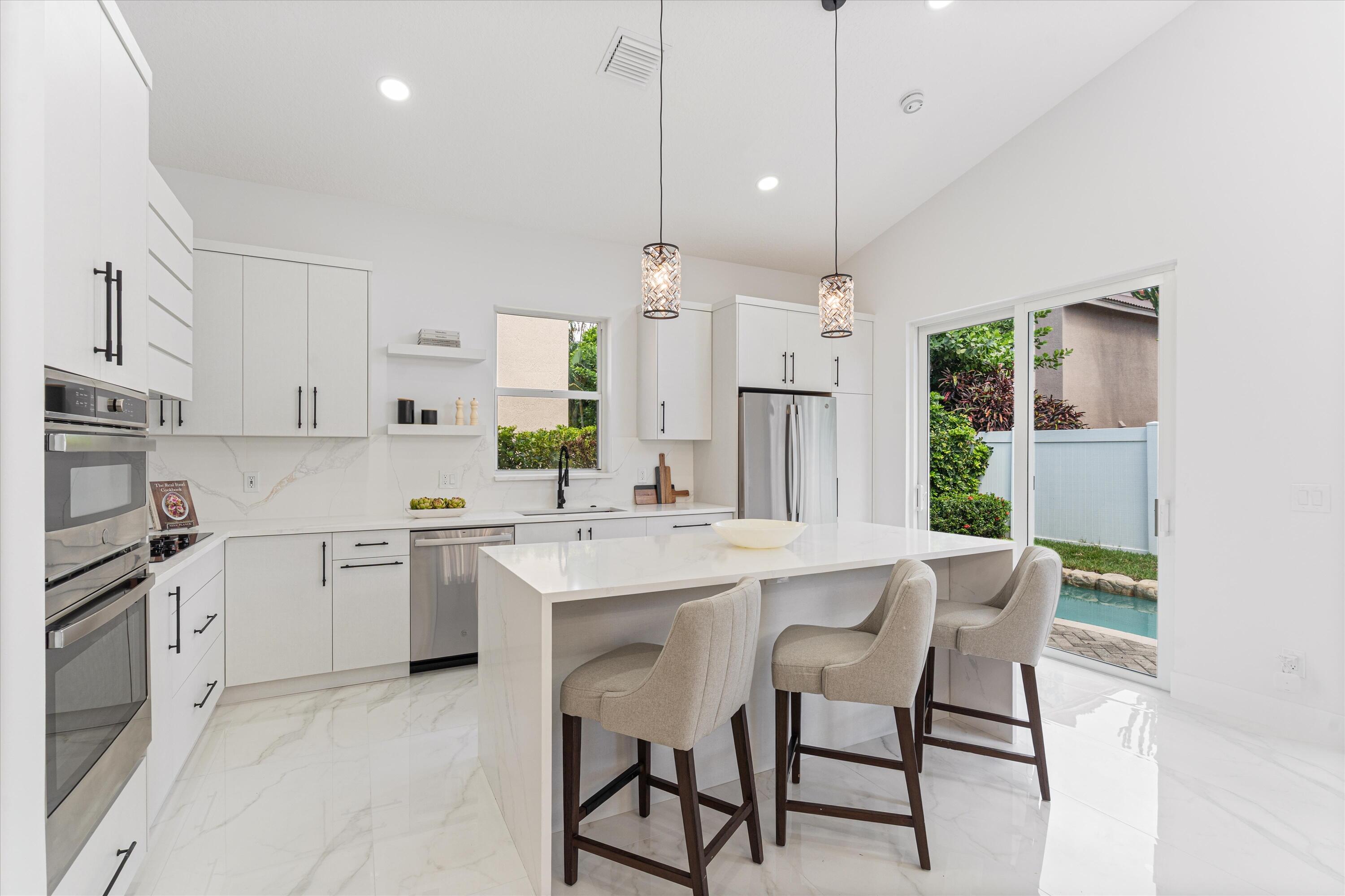 4813 S Classical Boulevard