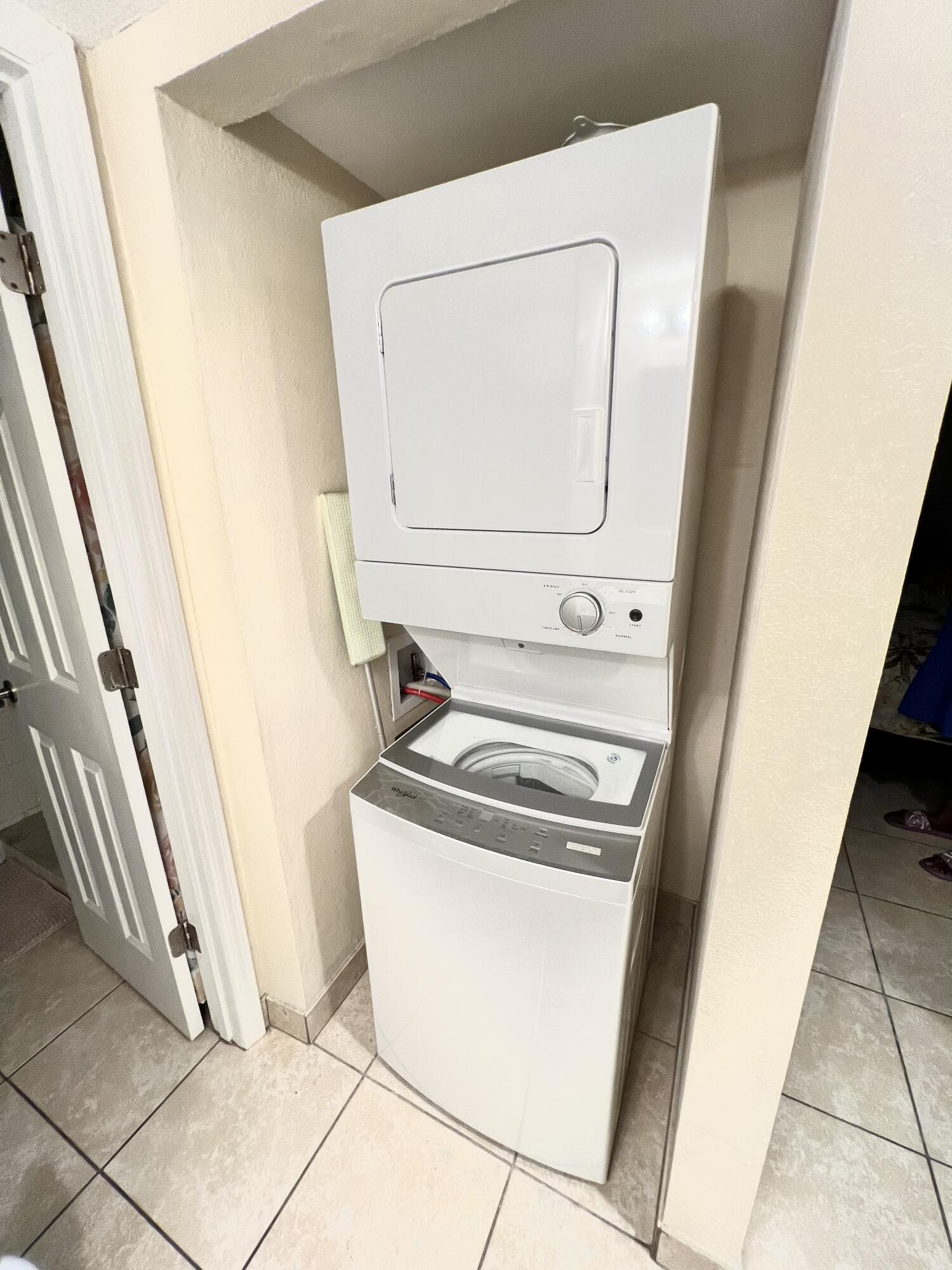 1542 SE Royal Green Circle 102