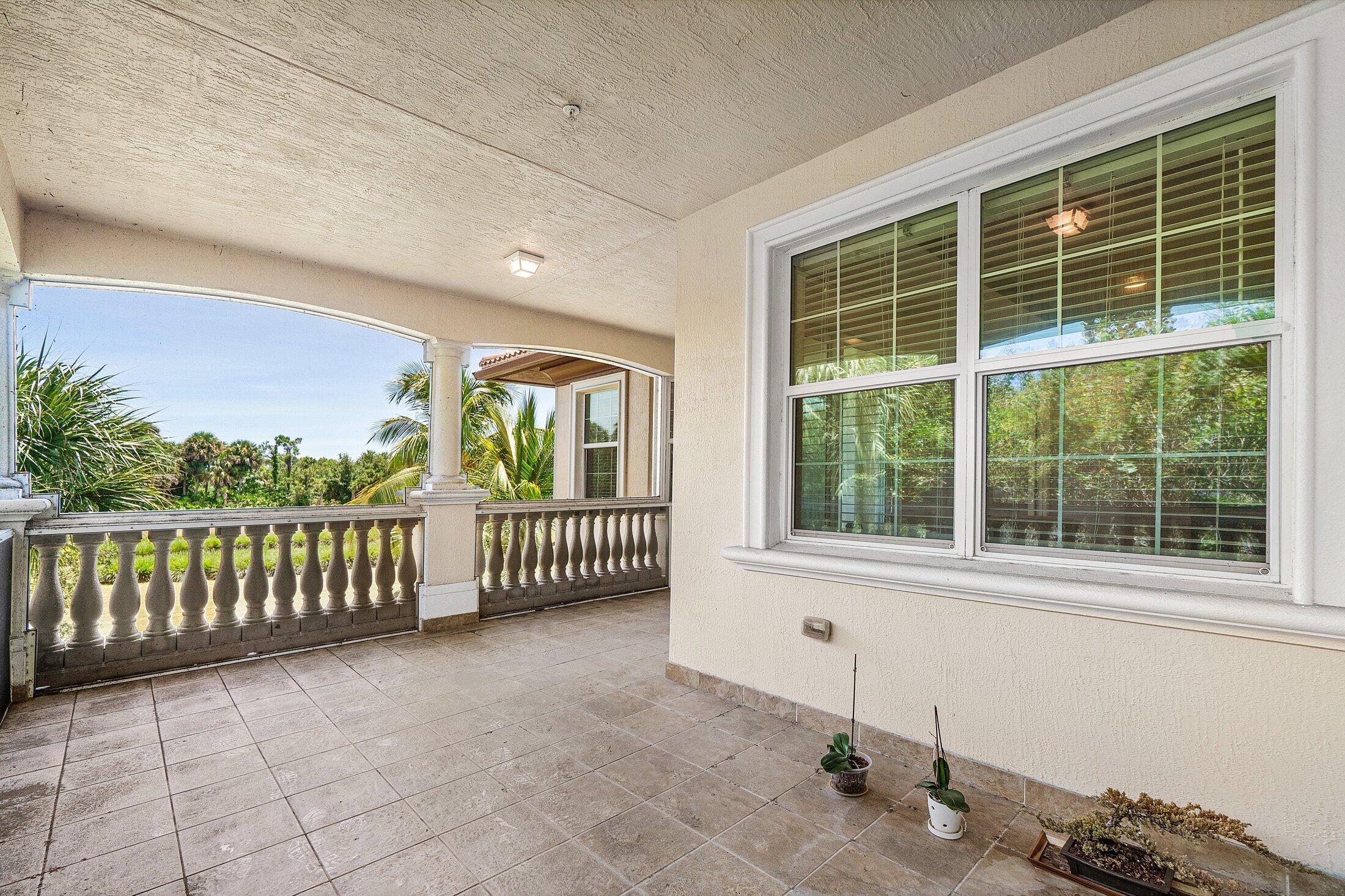 274 Tresana Boulevard 132