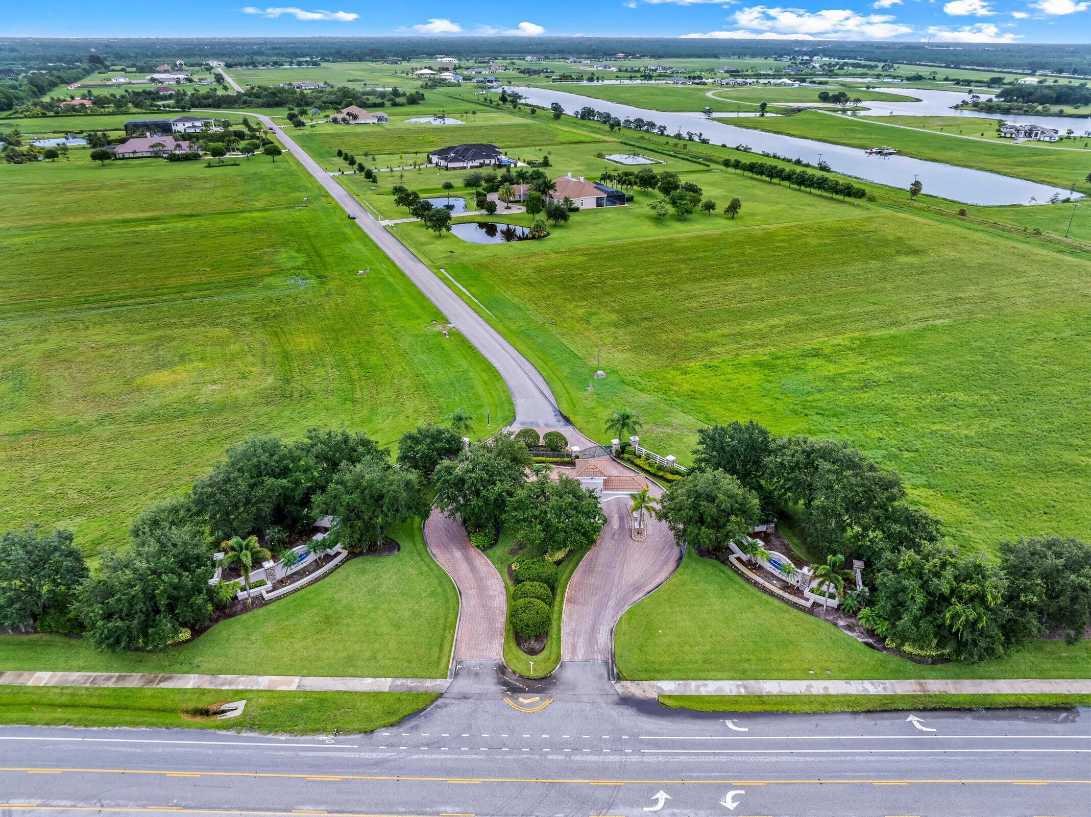 3720 SW Briarbrook Way