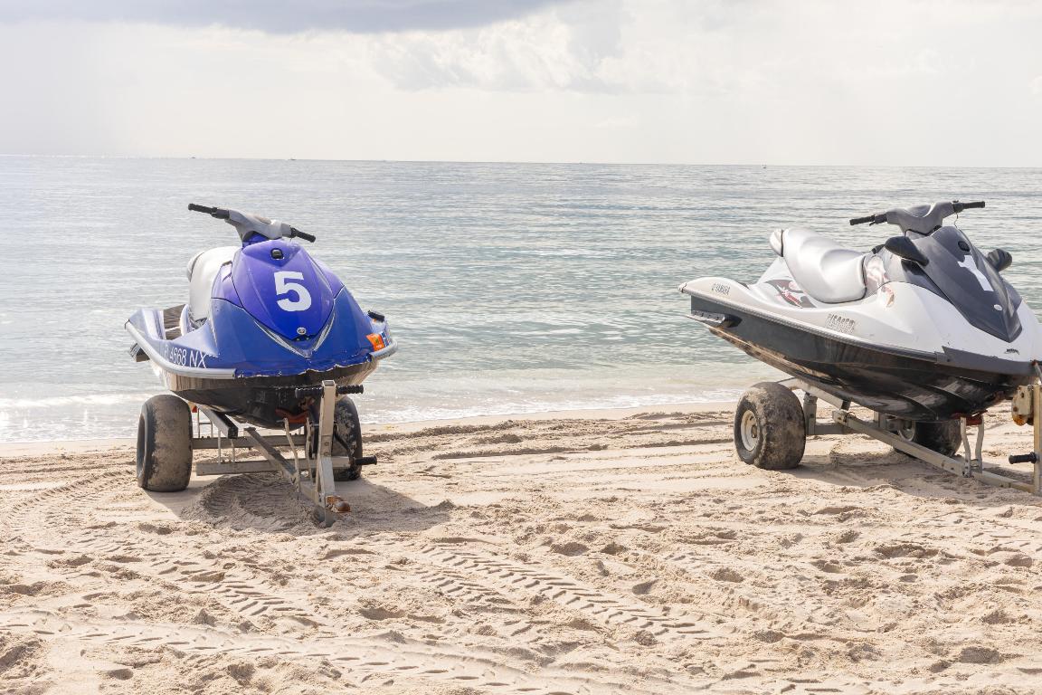 3837 NE 16th Terrace