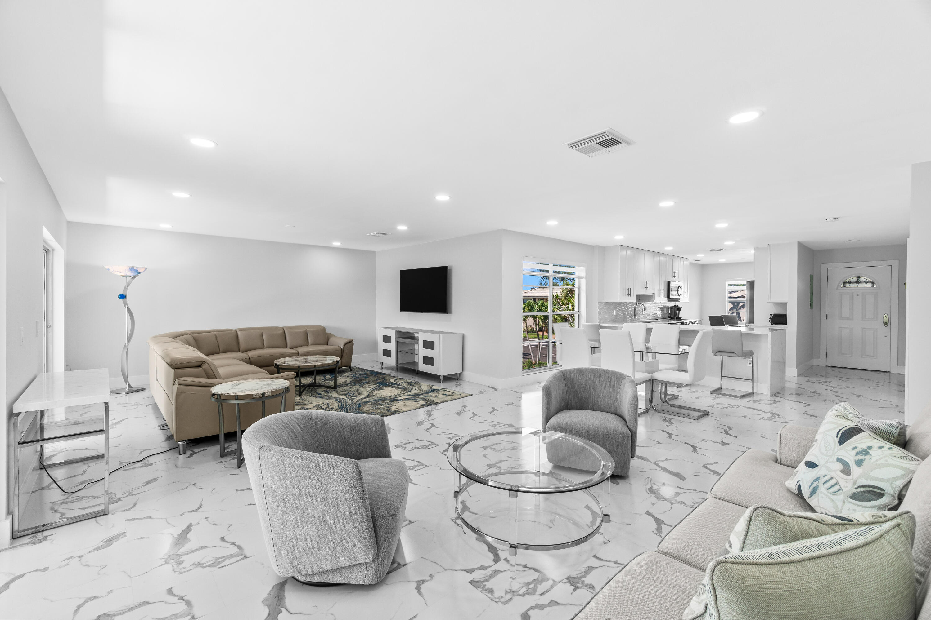 6 Stratford Drive E D